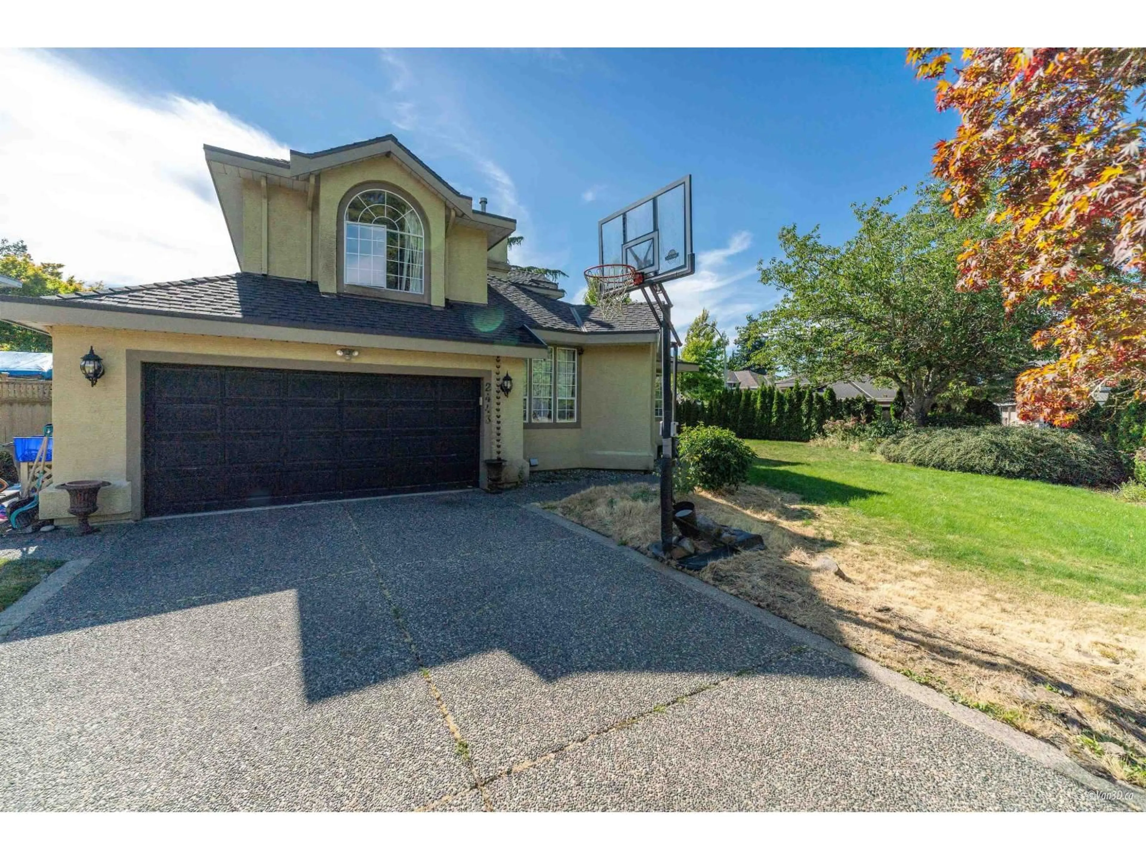 Unknown for 2443 150, Surrey British Columbia V4P1N9