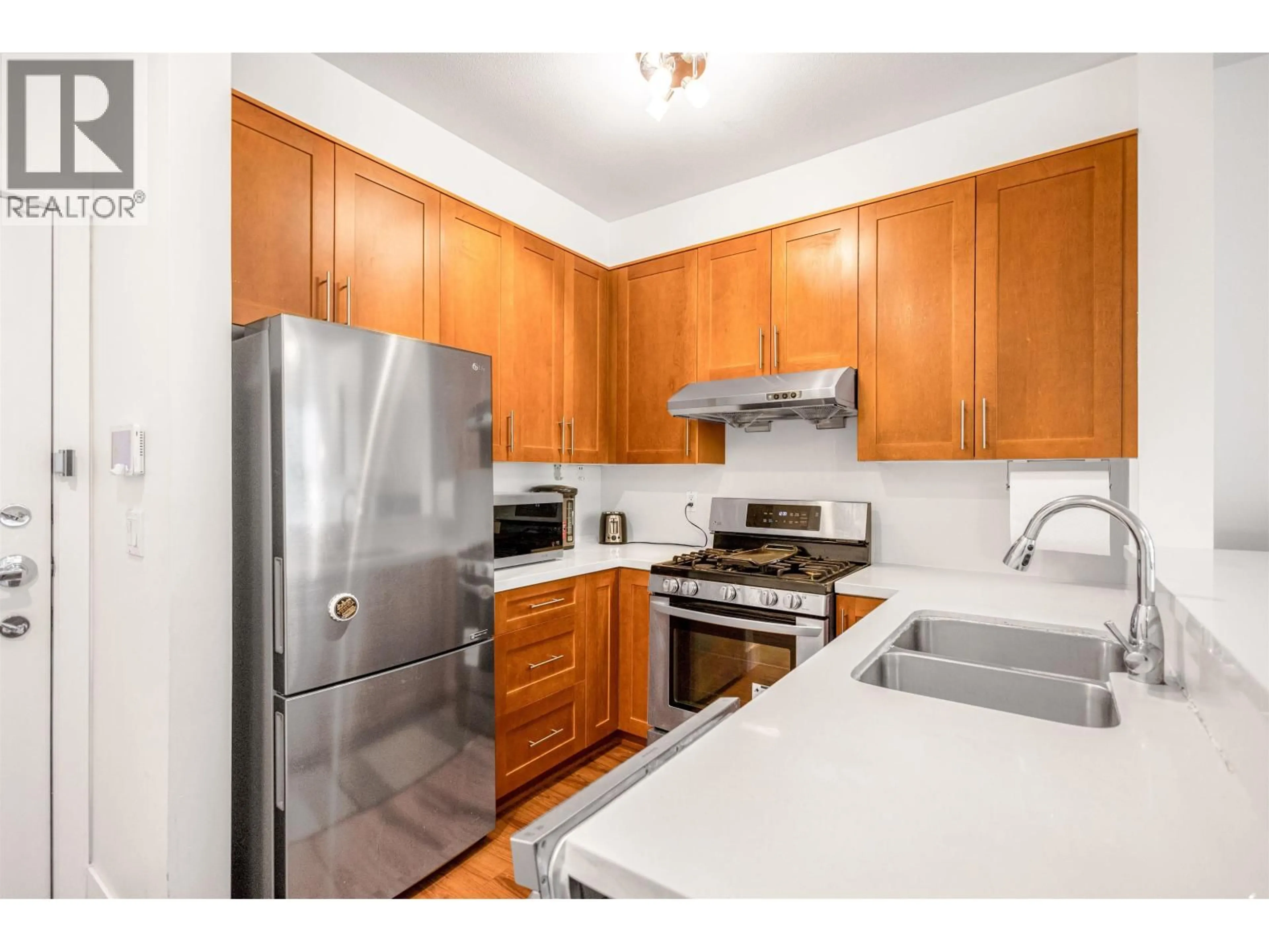 Standard kitchen, unknown for 1305 - 4655 VALLEY DRIVE, Vancouver British Columbia V6J5L6