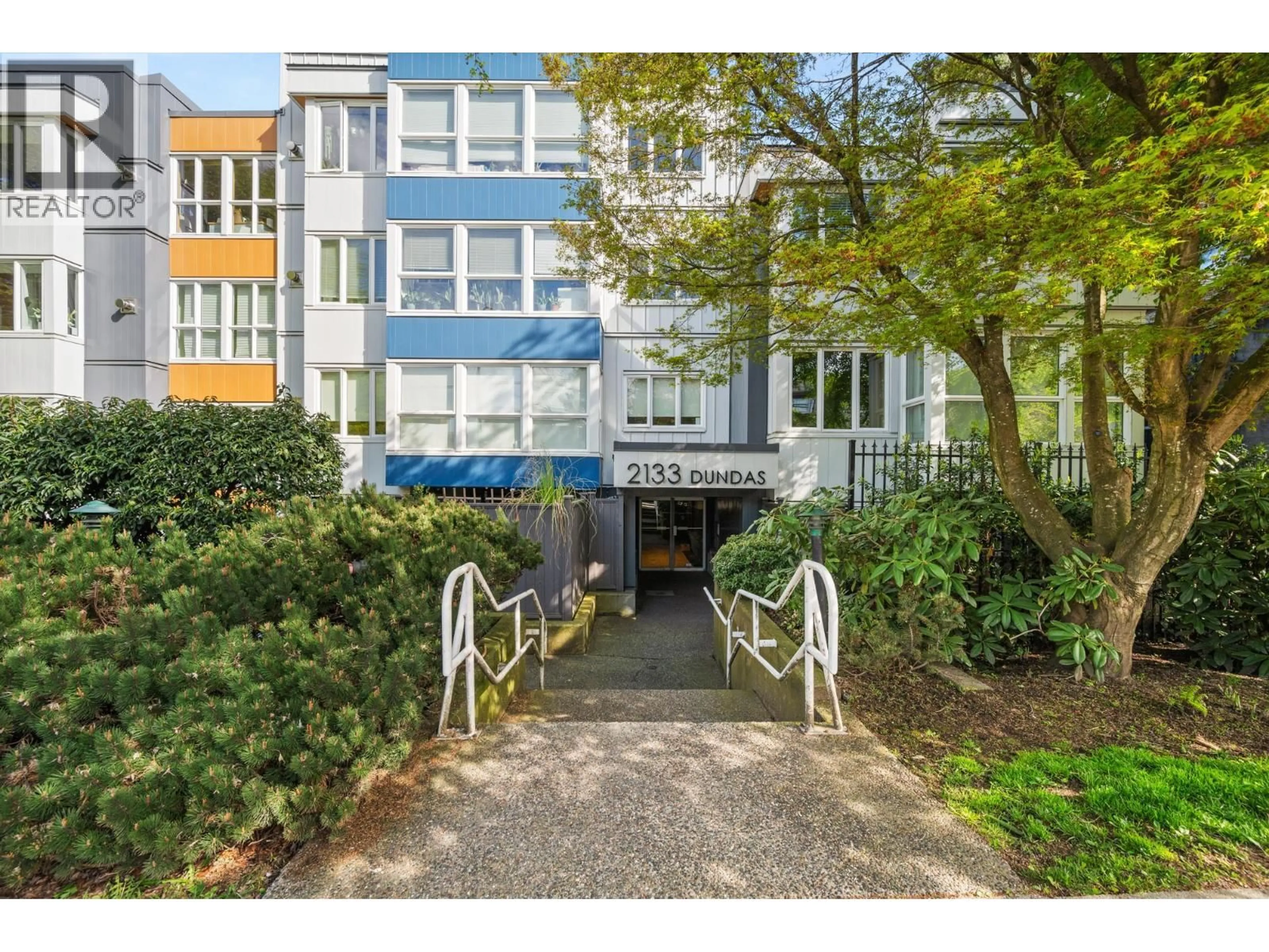 Unknown for 105 - 2133 DUNDAS STREET, Vancouver British Columbia V5L1J7