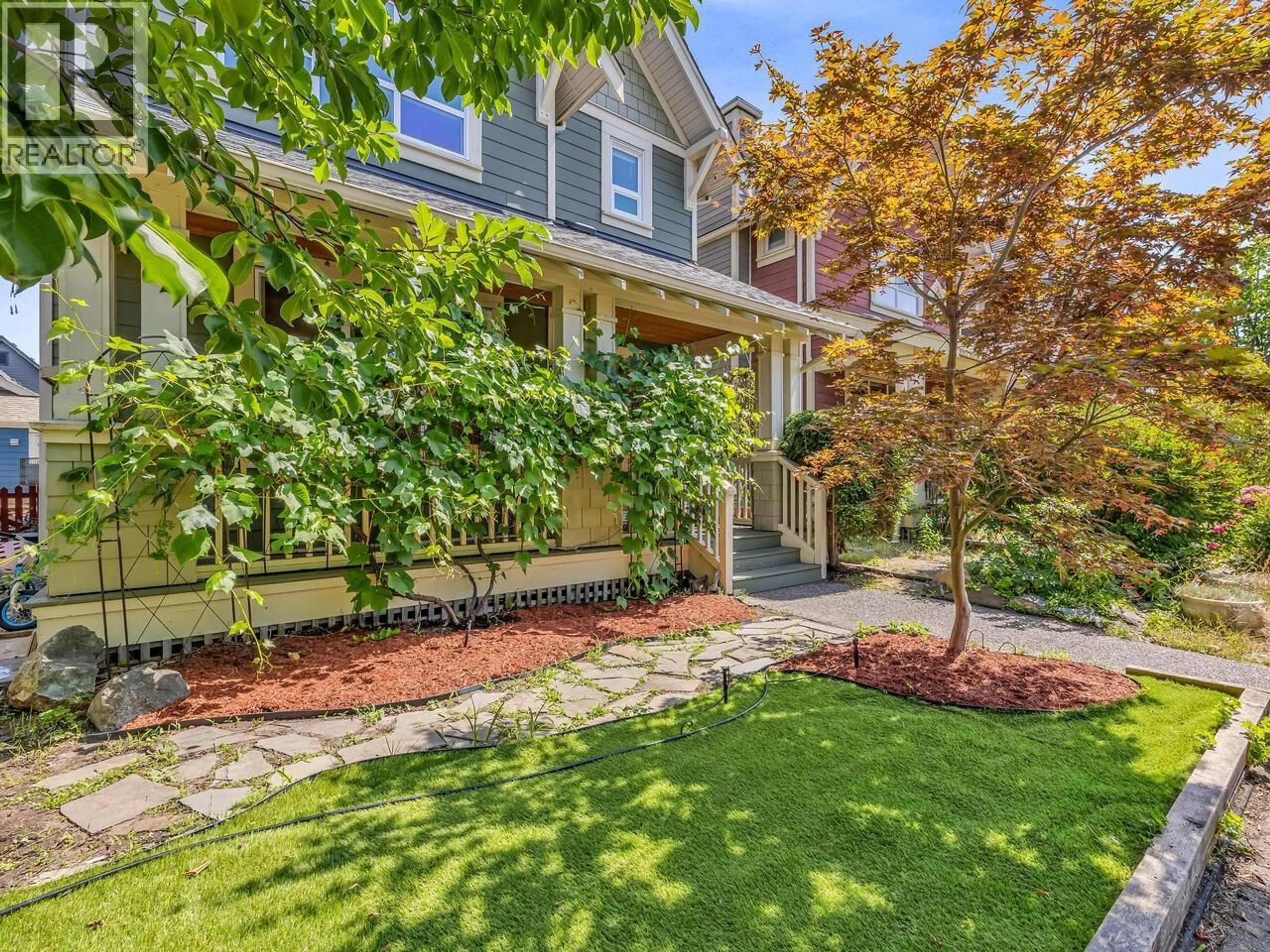 Unknown for 241 FURNESS STREET, New Westminster British Columbia V3M0B4