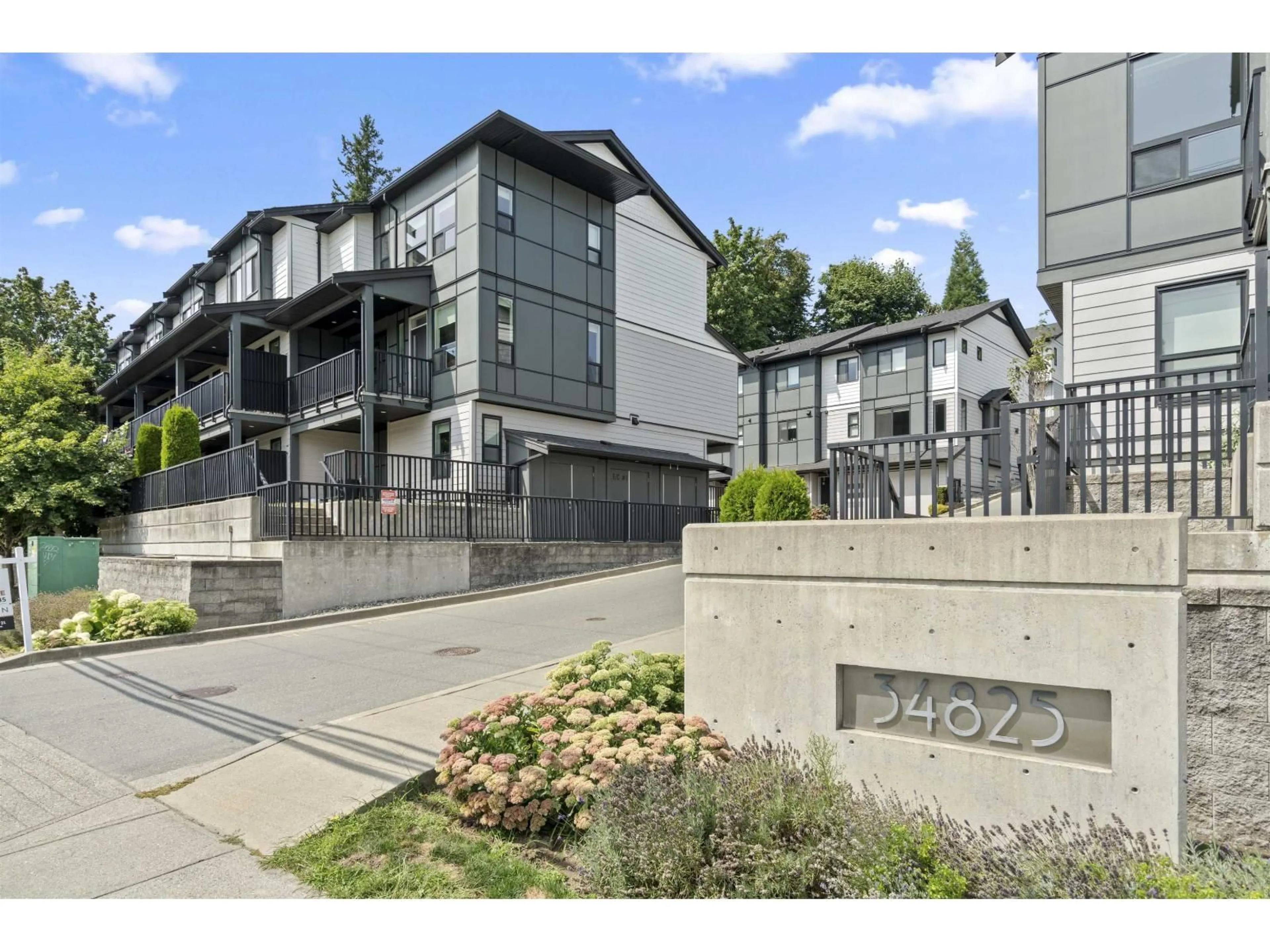 Patio, street for 16 - 34825 DELAIR, Abbotsford British Columbia V2S2E1