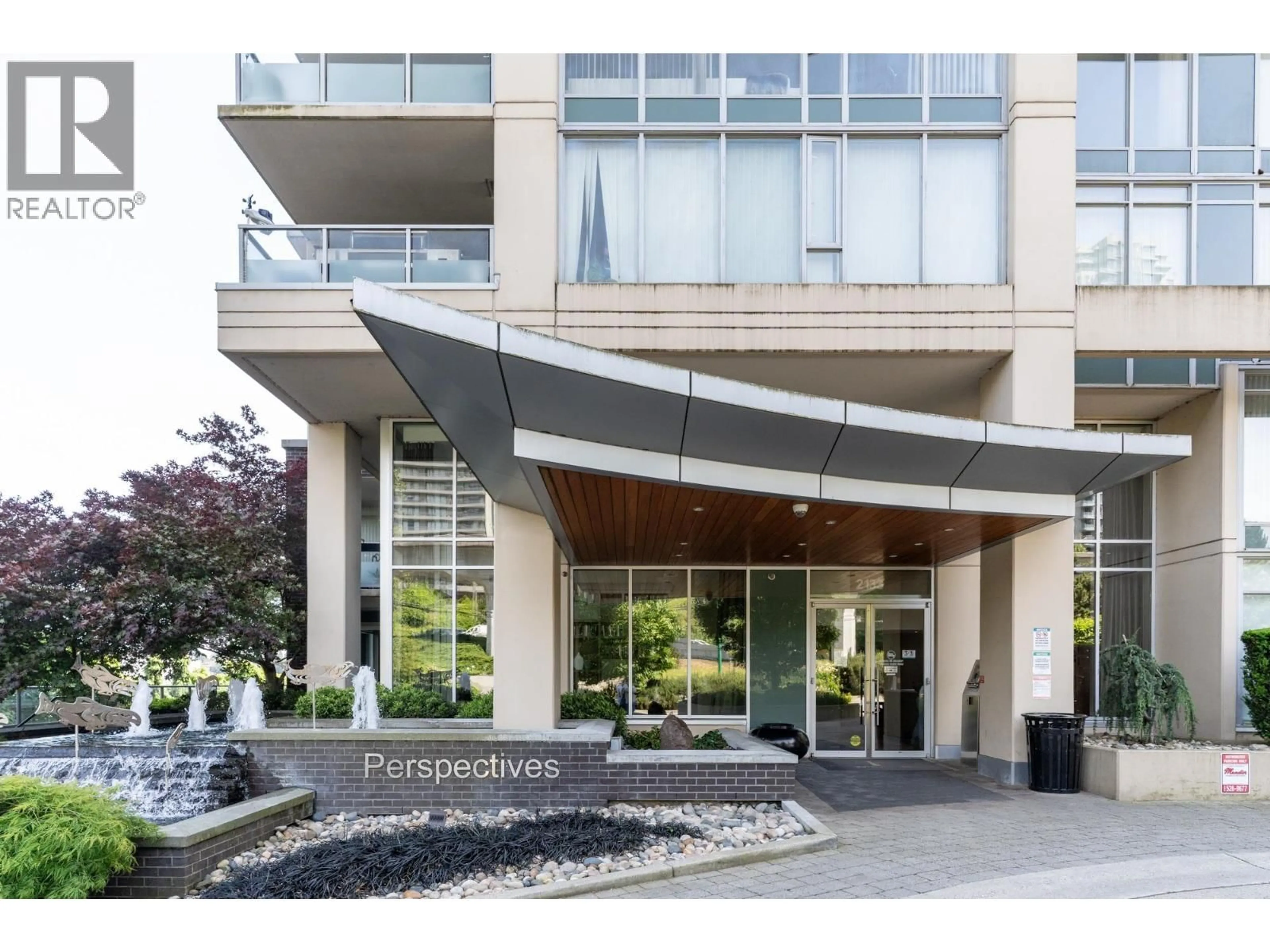 Indoor foyer for 1001 - 2133 DOUGLAS ROAD, Burnaby British Columbia V5C0E9