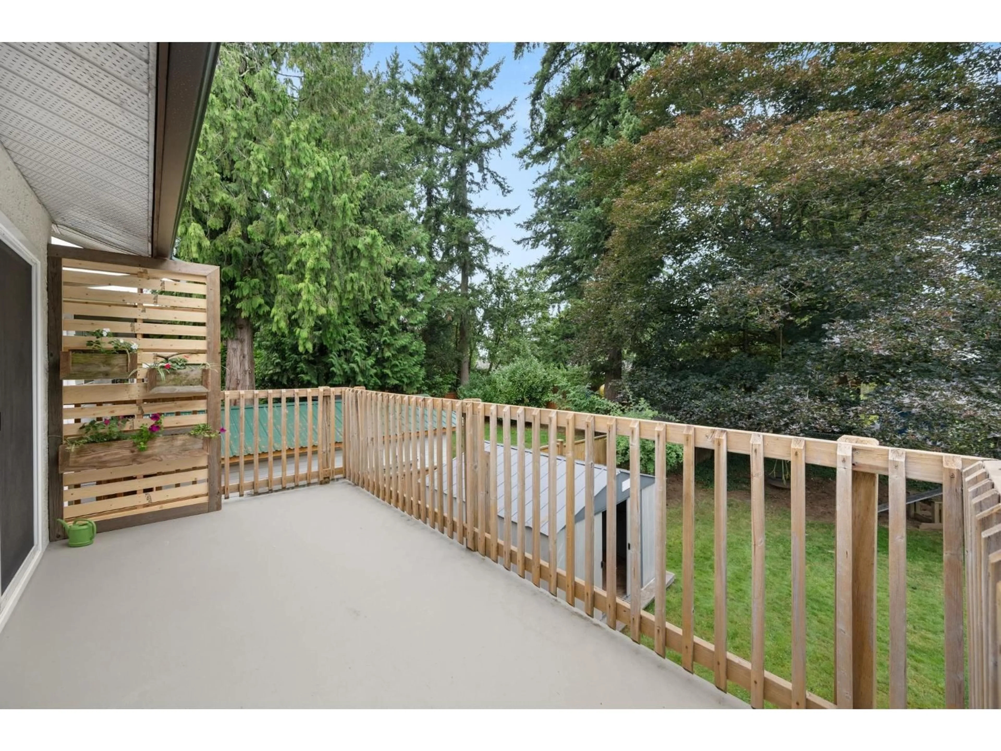 Patio, forest/trees view for 34477 PEARL, Abbotsford British Columbia V2S2V7