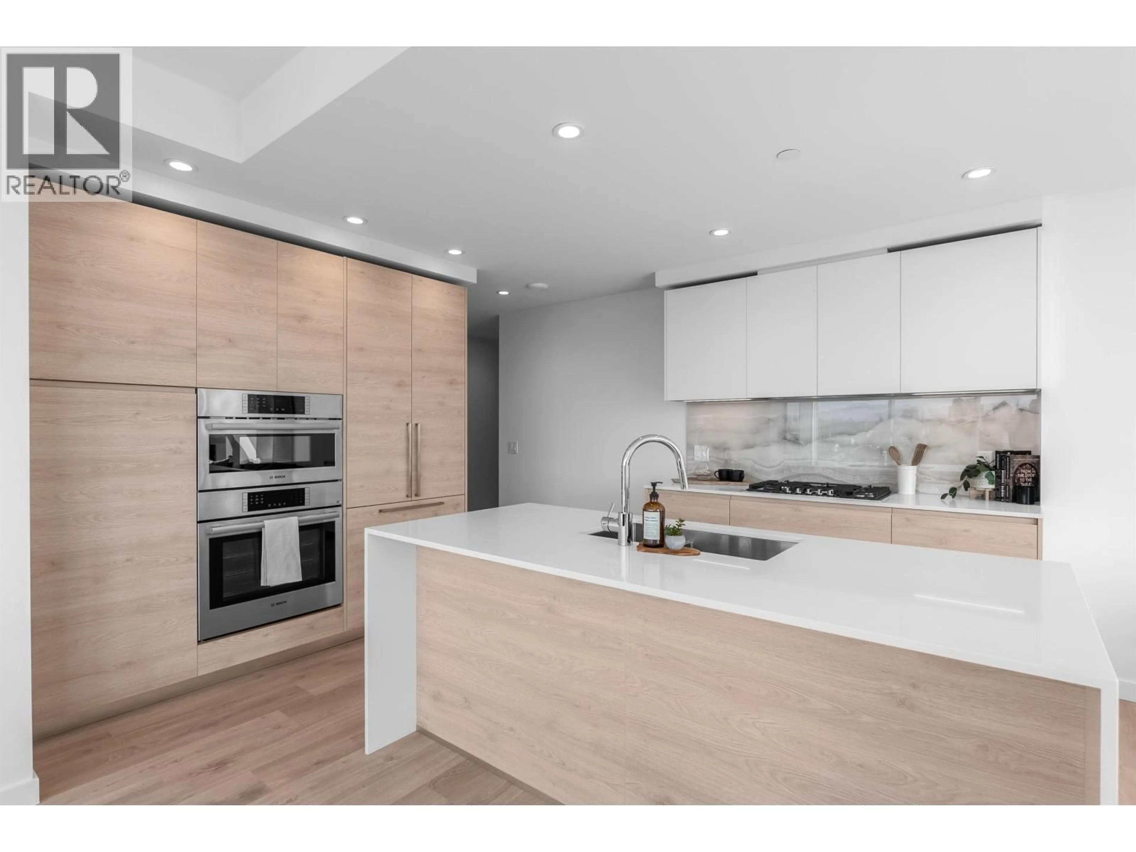 Open concept kitchen, unknown for 2904 - 660 QUAYSIDE DRIVE, New Westminster British Columbia V3M0P1