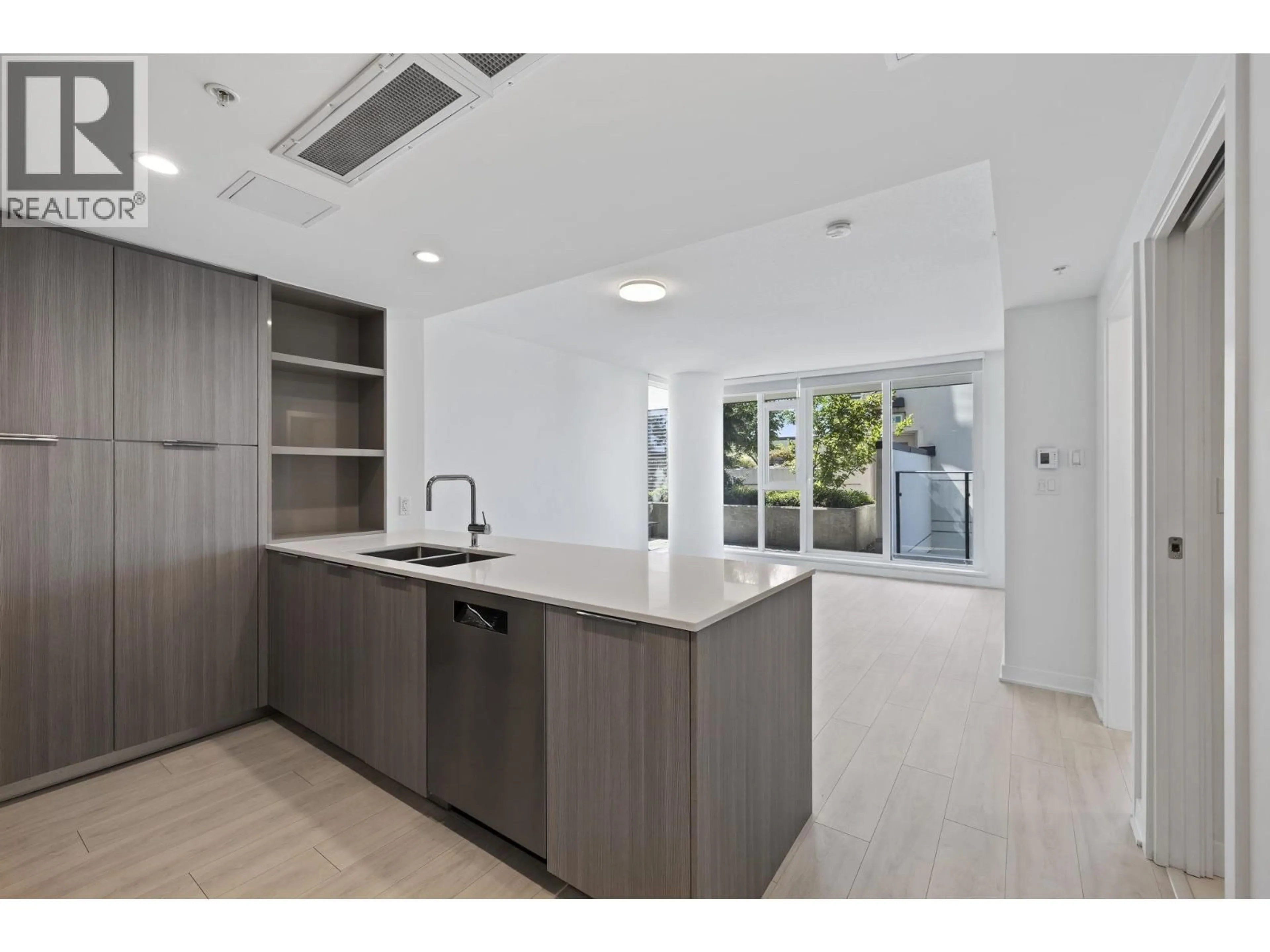 Unknown for 303 - 1401 HUNTER STREET, North Vancouver British Columbia V7J0E2