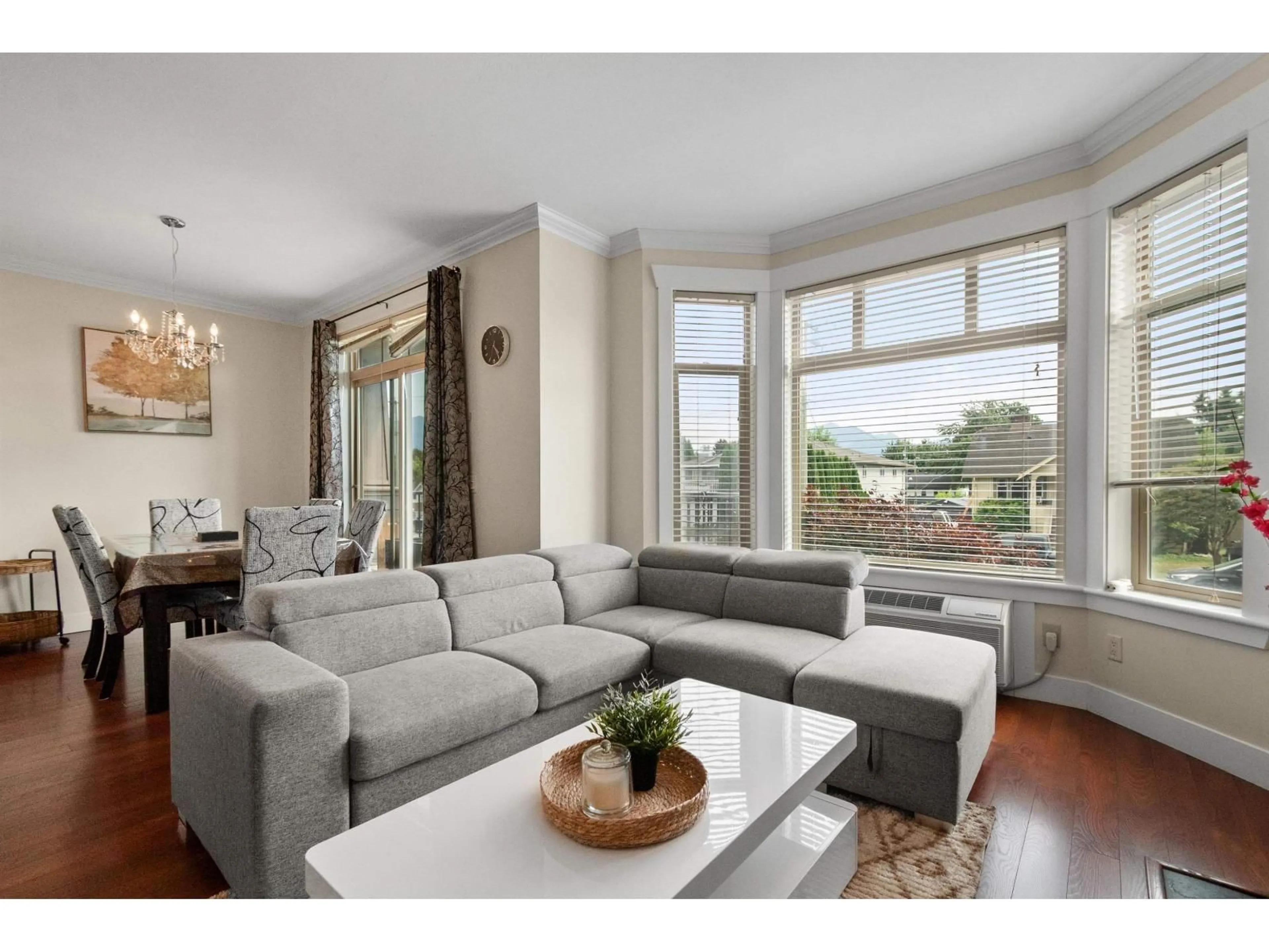 Living room with furniture, unknown for 110 - 46021 SECOND AVENUE, Chilliwack British Columbia V2P1S6