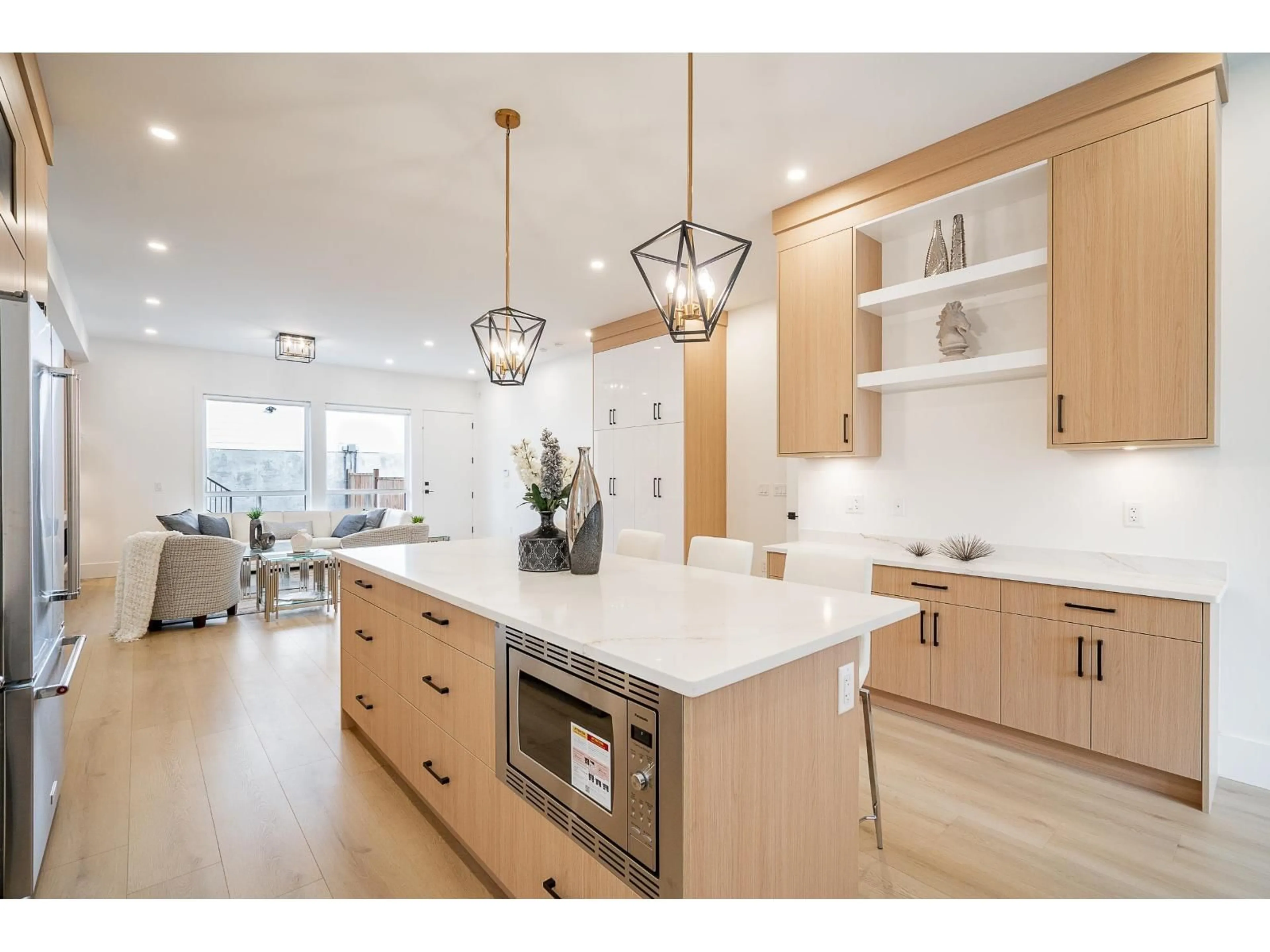 Open concept kitchen, unknown for 16681 16, Surrey British Columbia V3S9X7