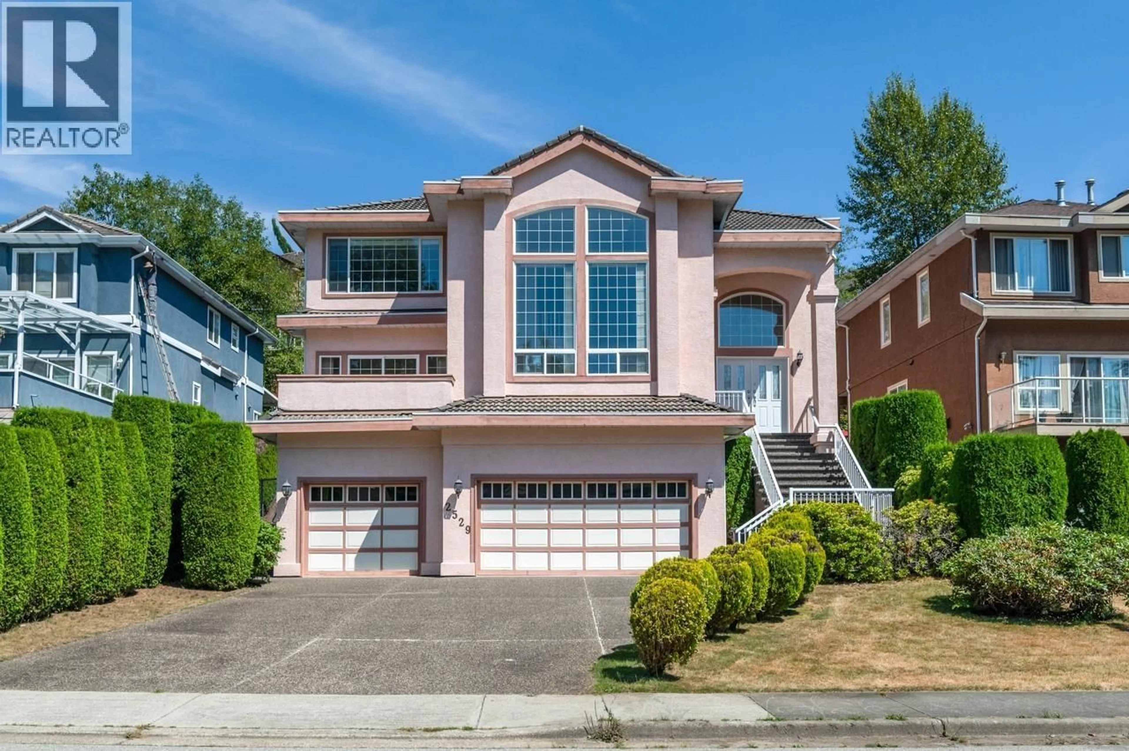 Home with vinyl exterior material, street for 2529 SAPPHIRE PLACE, Coquitlam British Columbia V3E2Z1