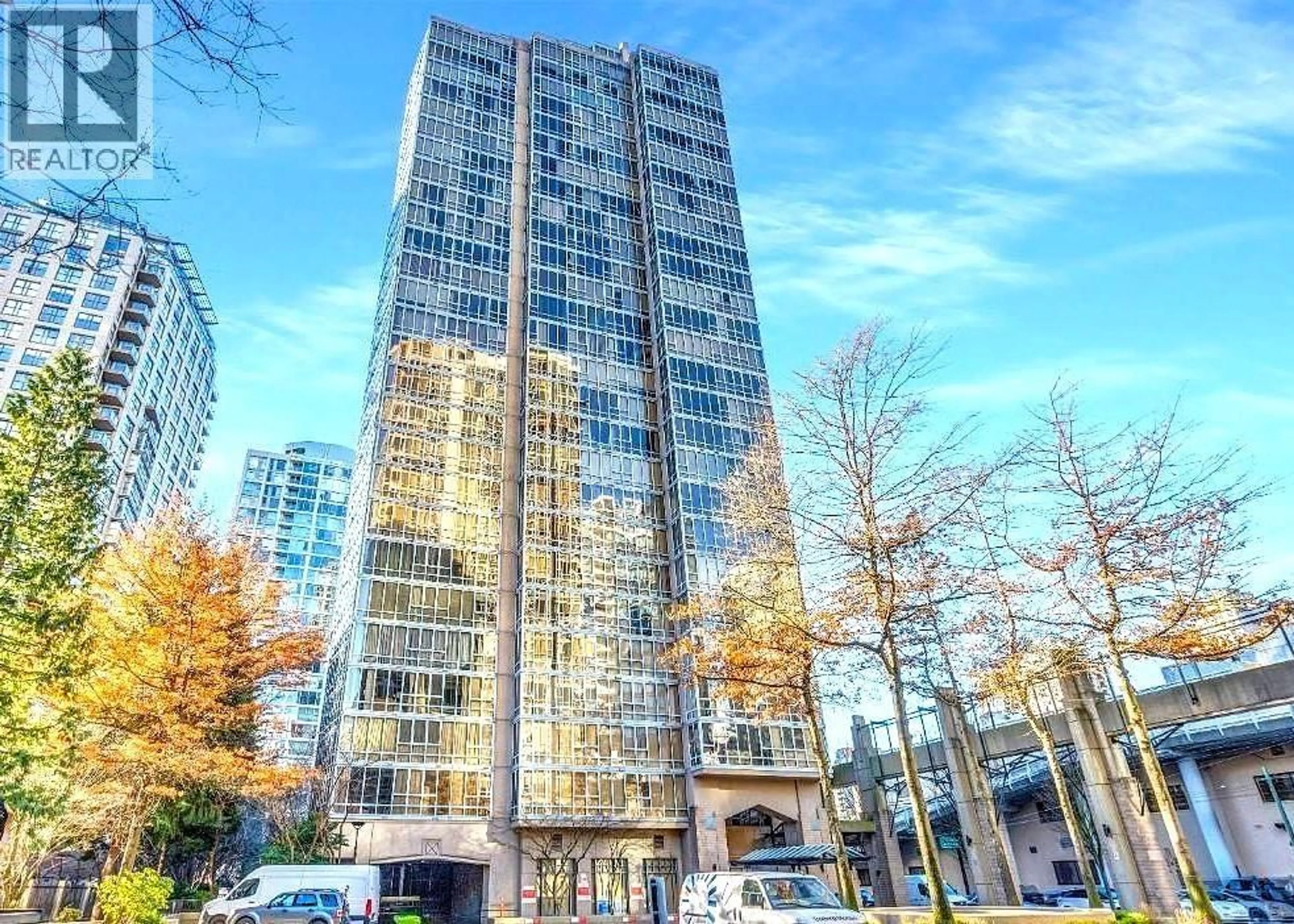 Indoor foyer for 2103 - 950 CAMBIE STREET, Vancouver British Columbia V6B5X5