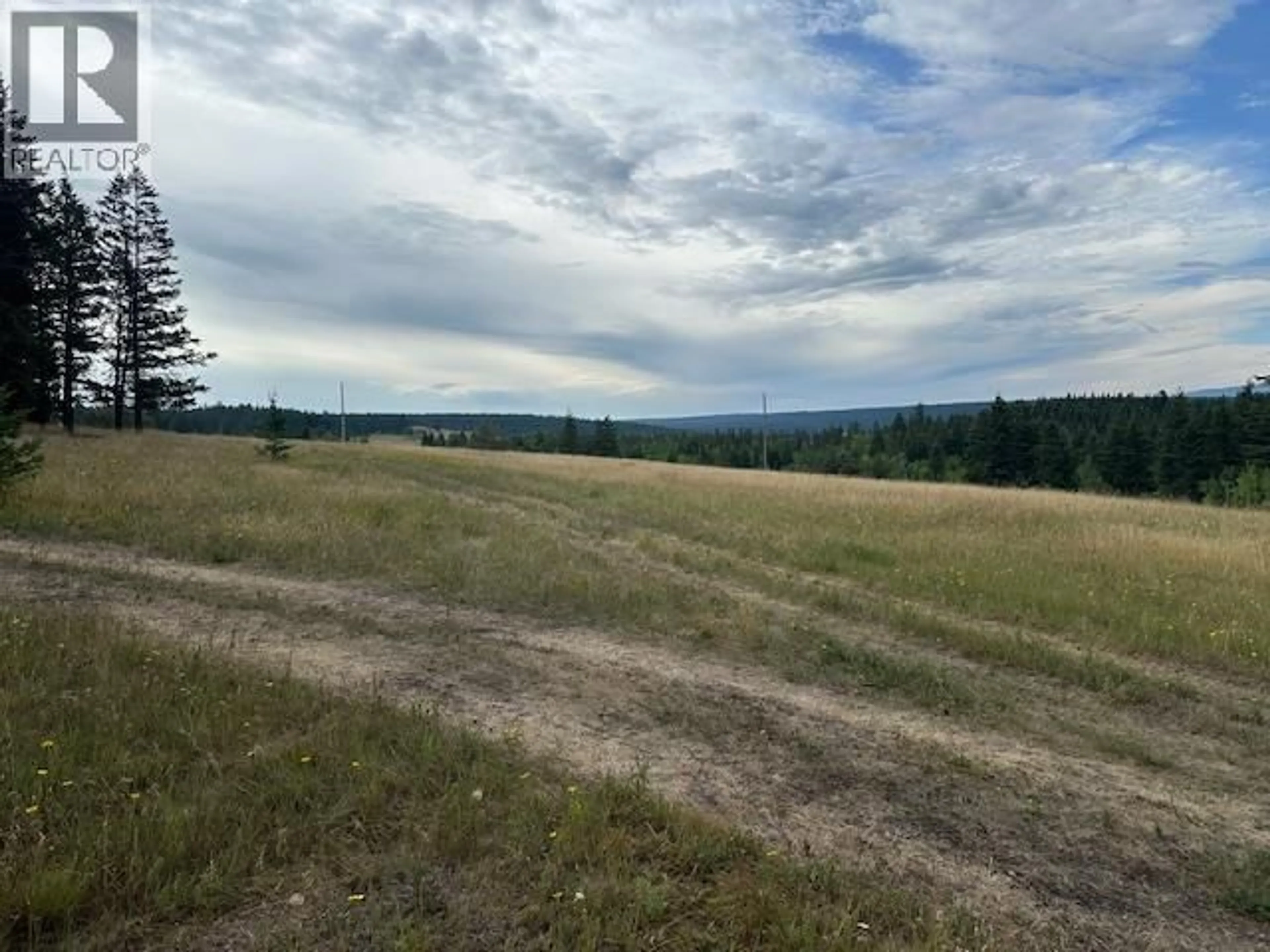 A pic from outside/outdoor area/front of a property/back of a property/a pic from drone, forest/trees view for 906 ANDERSON ROAD, Williams Lake British Columbia V2G4V8