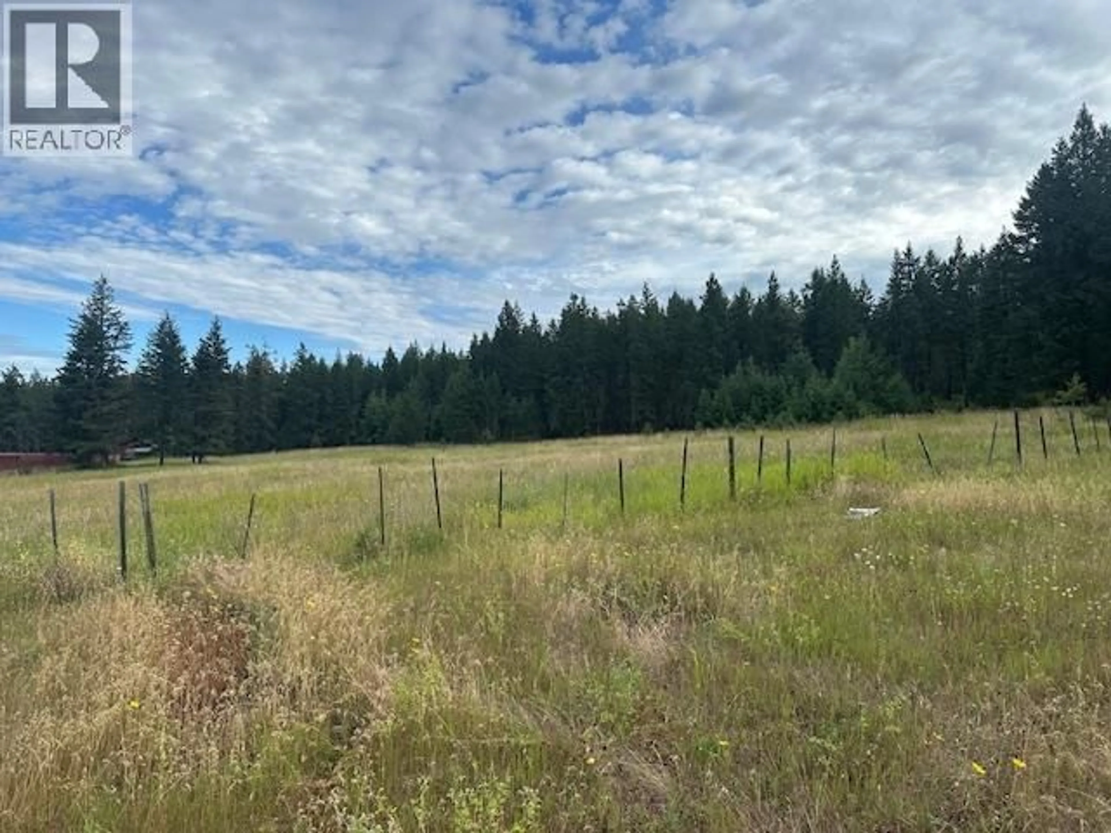 A pic from outside/outdoor area/front of a property/back of a property/a pic from drone, forest/trees view for 906 ANDERSON ROAD, Williams Lake British Columbia V2G4V8