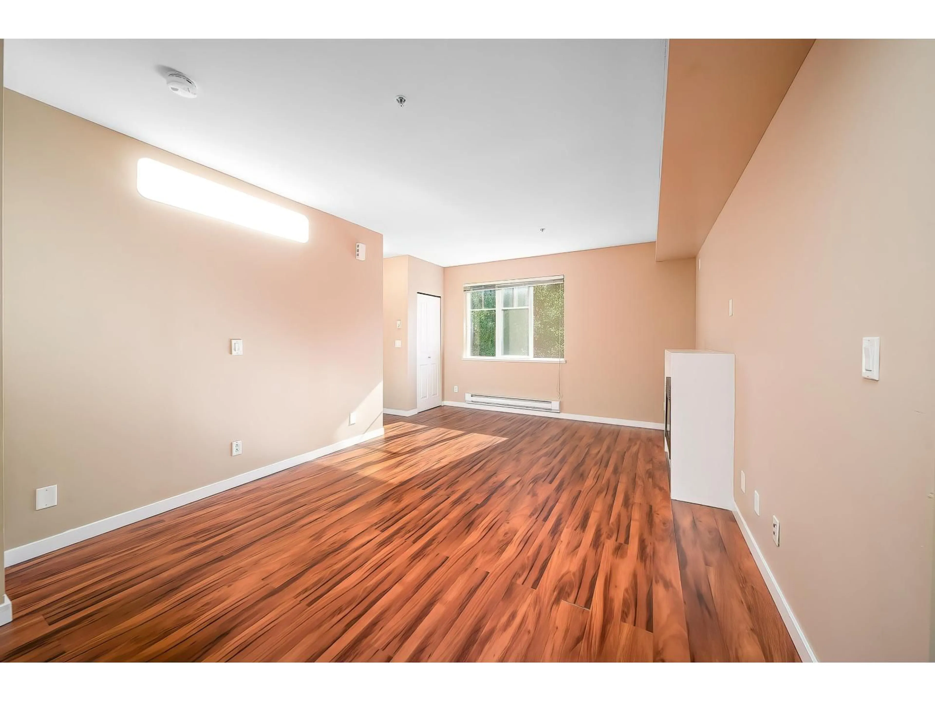 A pic of a room for 22 - 13239 OLD YALE, Surrey British Columbia V3T3C5