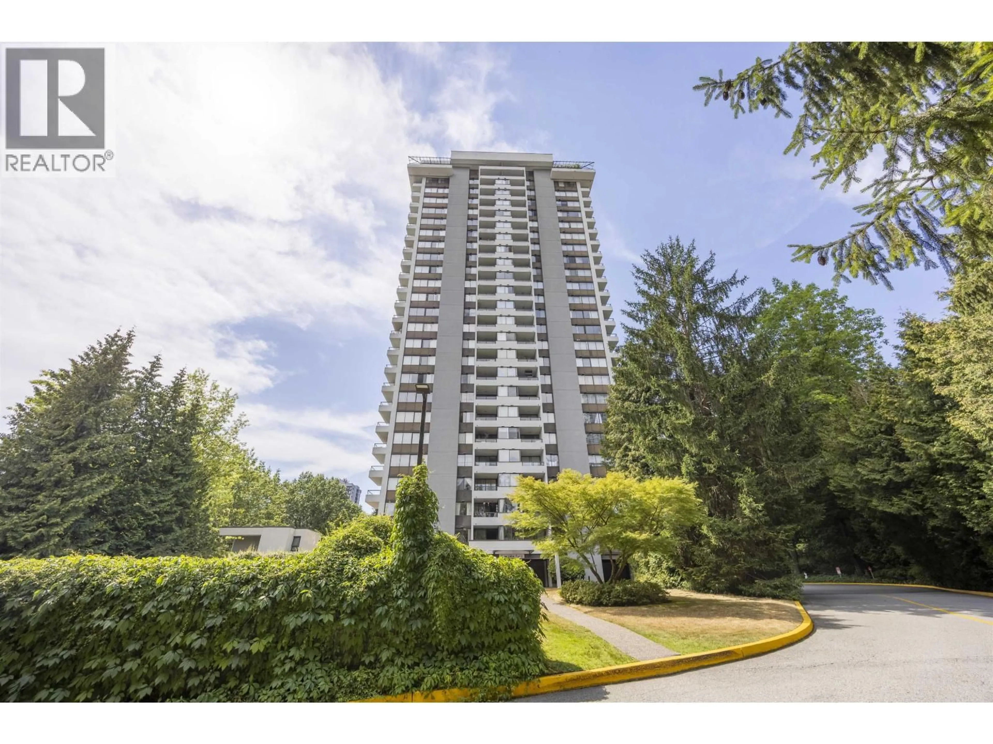 Unknown for 203 - 9521 CARDSTON COURT, Burnaby British Columbia V3N4R8