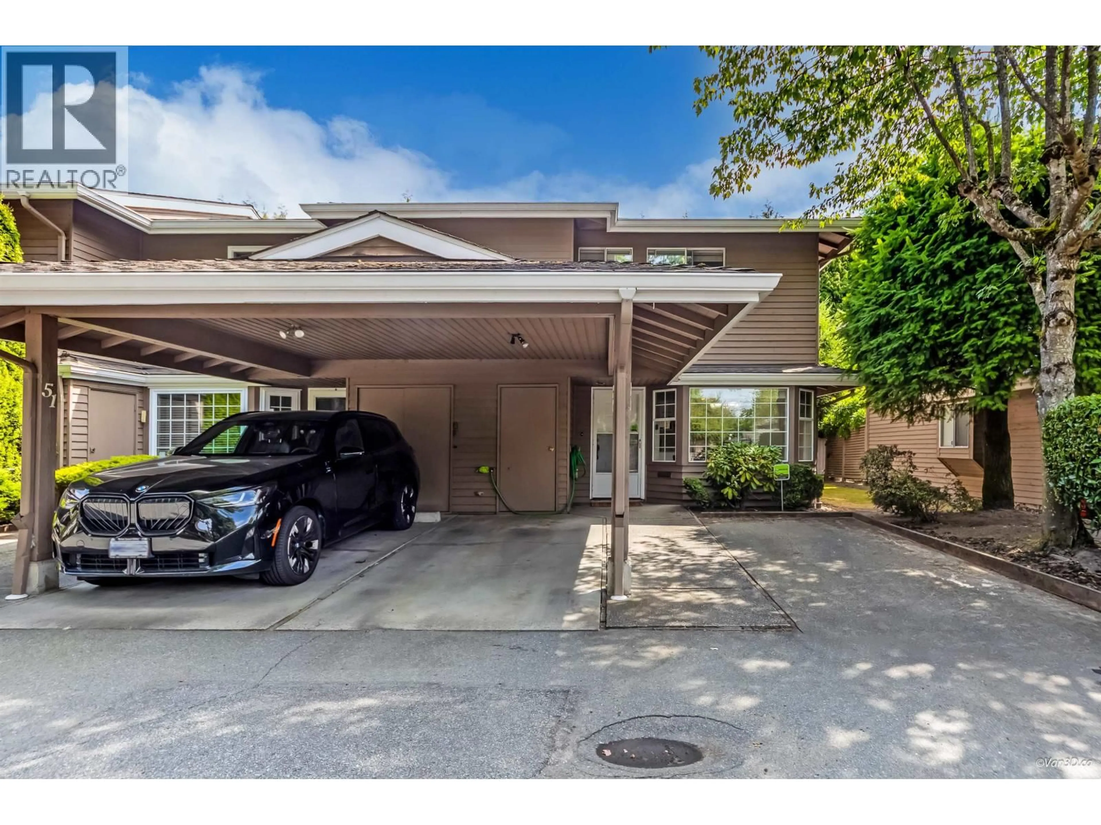 Indoor garage for 52 - 7740 ABERCROMBIE DRIVE, Richmond British Columbia V6Y3G6