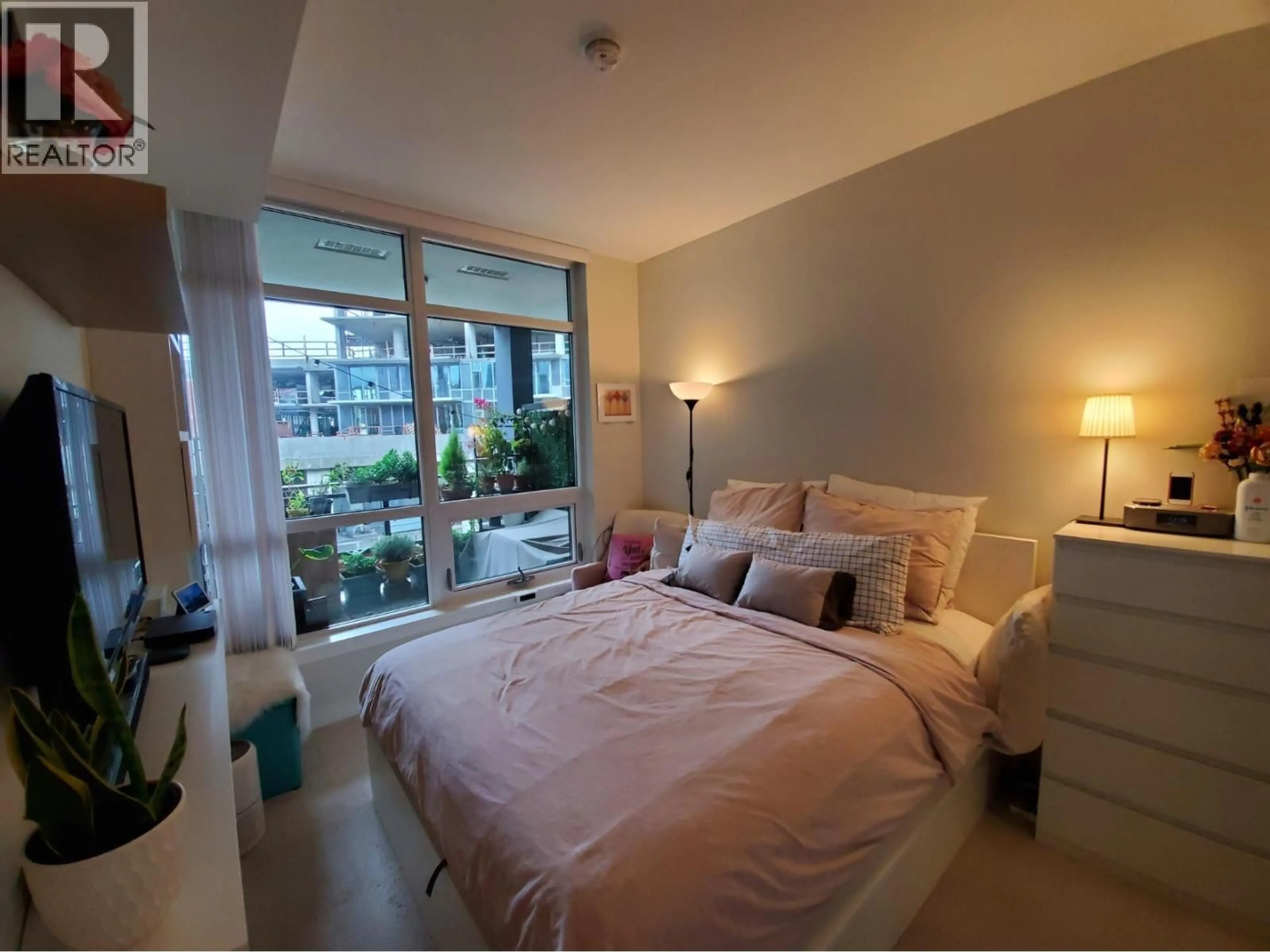 A pic of a room for 506 - 8628 HAZELBRIDGE WAY, Richmond British Columbia V6X0R5
