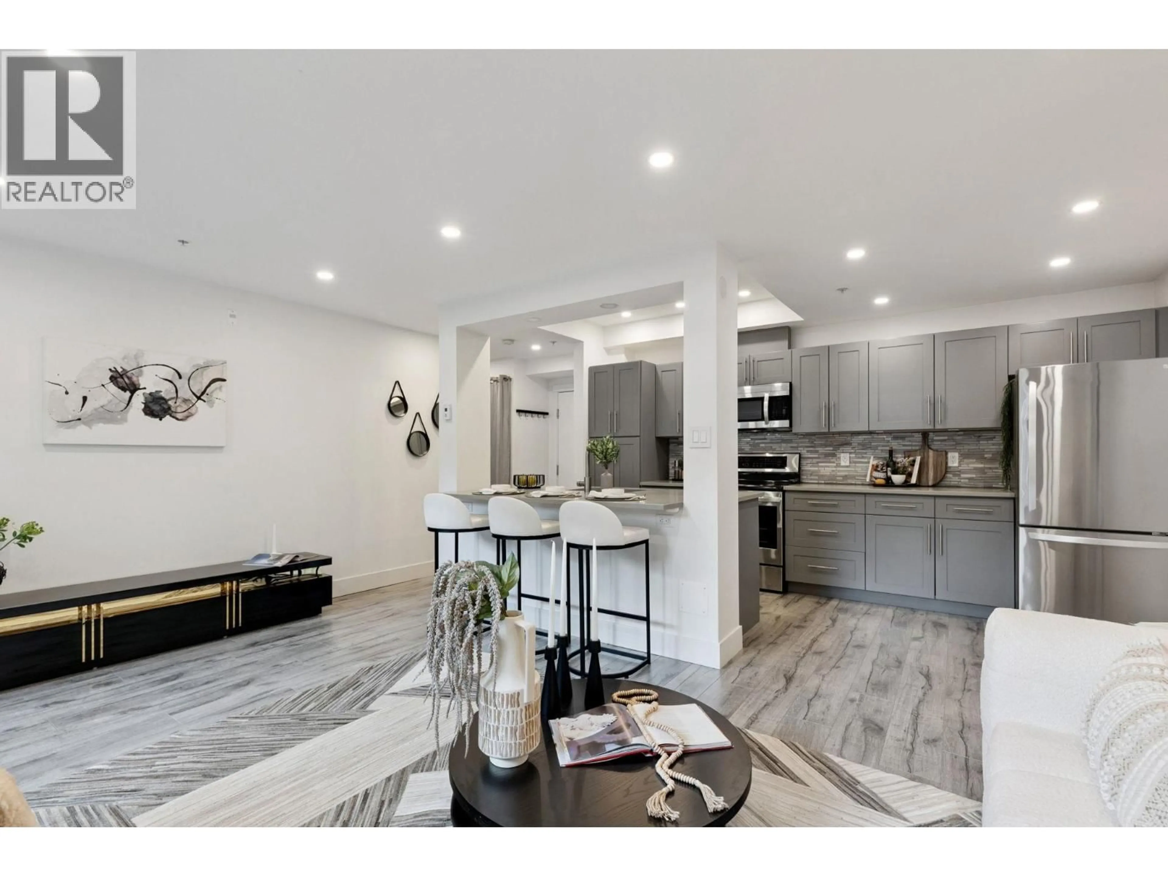Open concept kitchen, unknown for 101 - 2036 COQUITLAM AVENUE, Port Coquitlam British Columbia V3B1J5