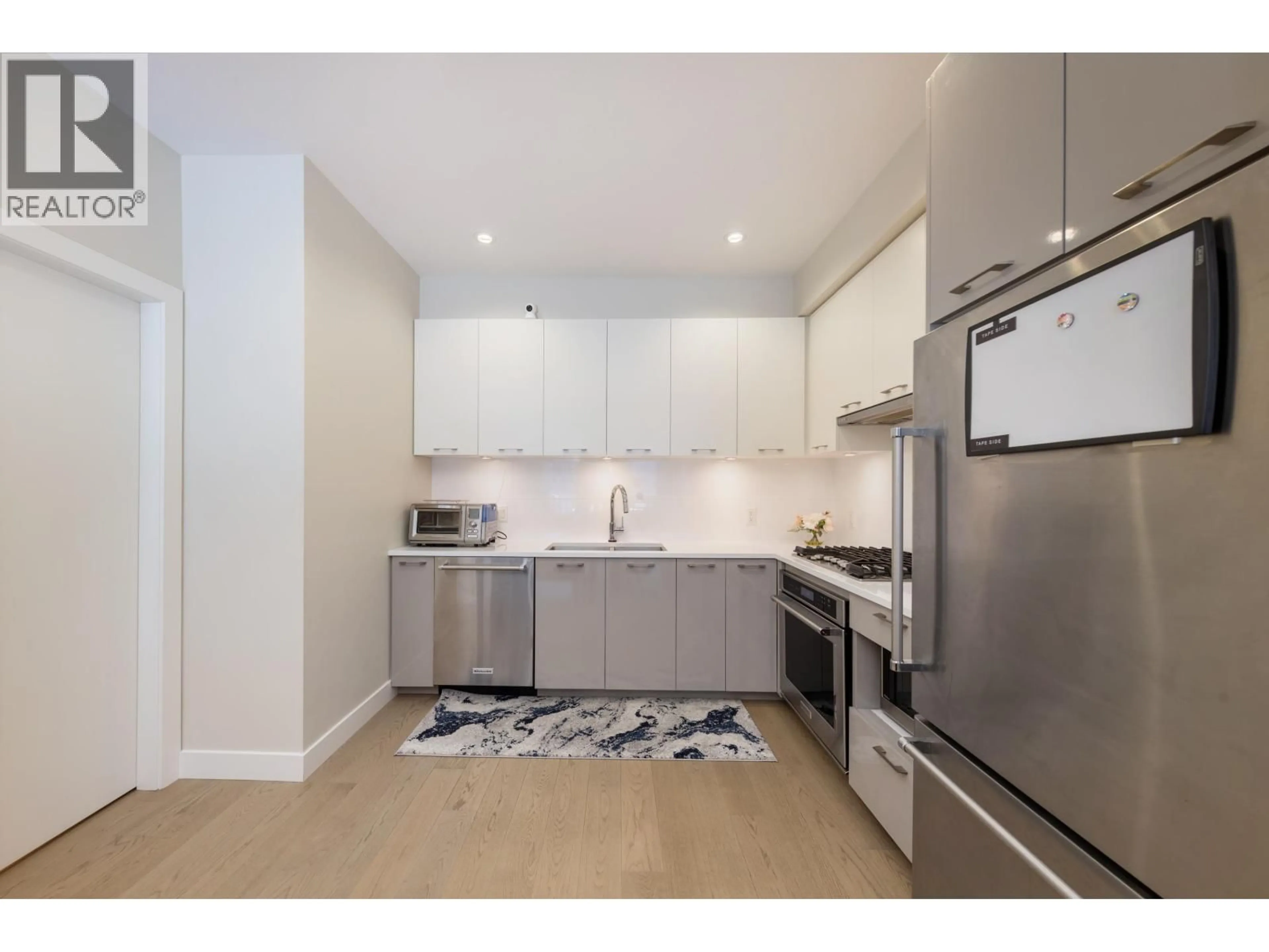 Standard kitchen, unknown for 212 - 1738 55A STREET, Tsawwassen British Columbia V4M0A9