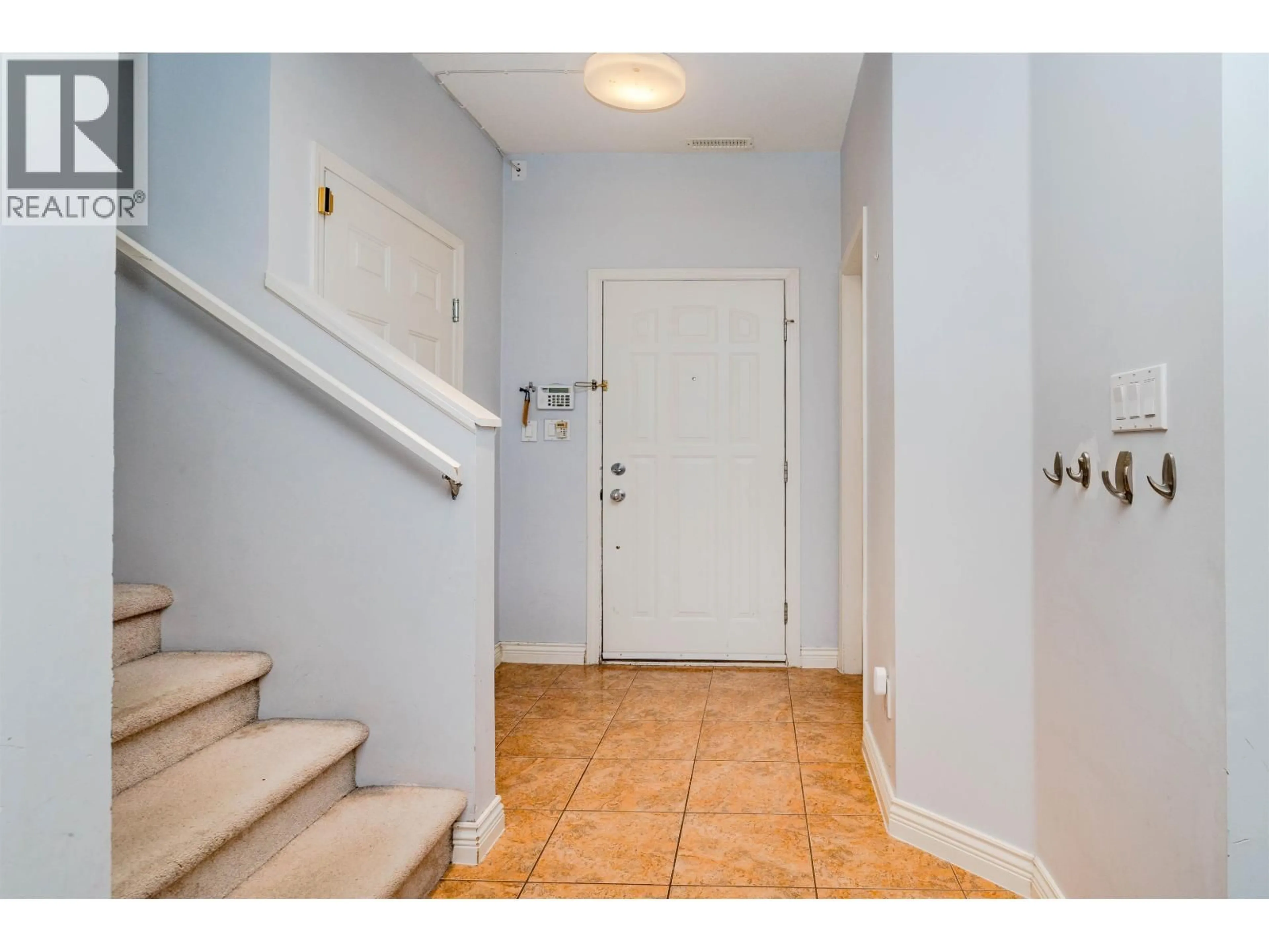 Indoor entryway for 25 - 10411 HALL AVENUE, Richmond British Columbia V6X4G7