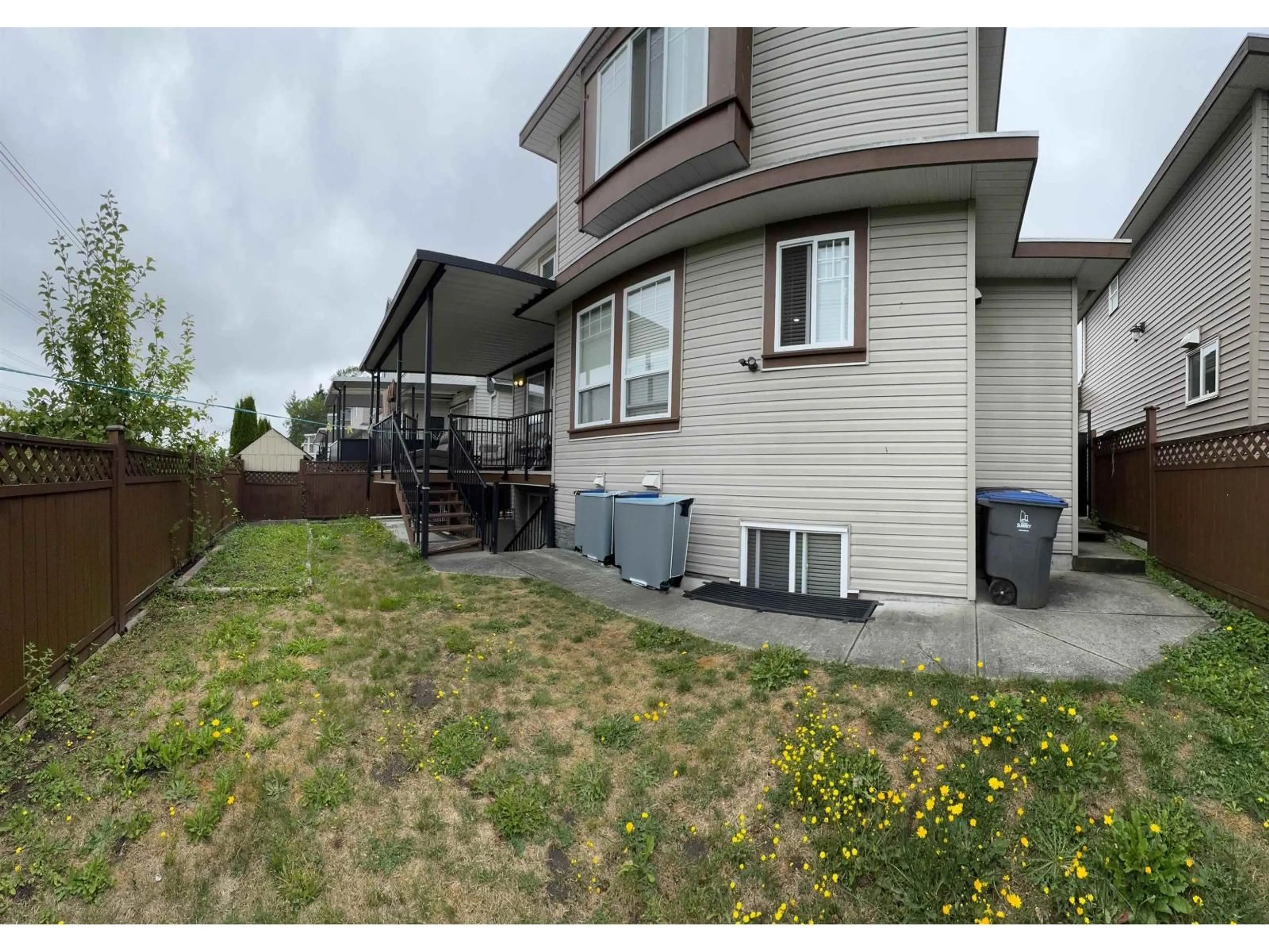 Patio, street for 6671 125A, Surrey British Columbia V3W1V7