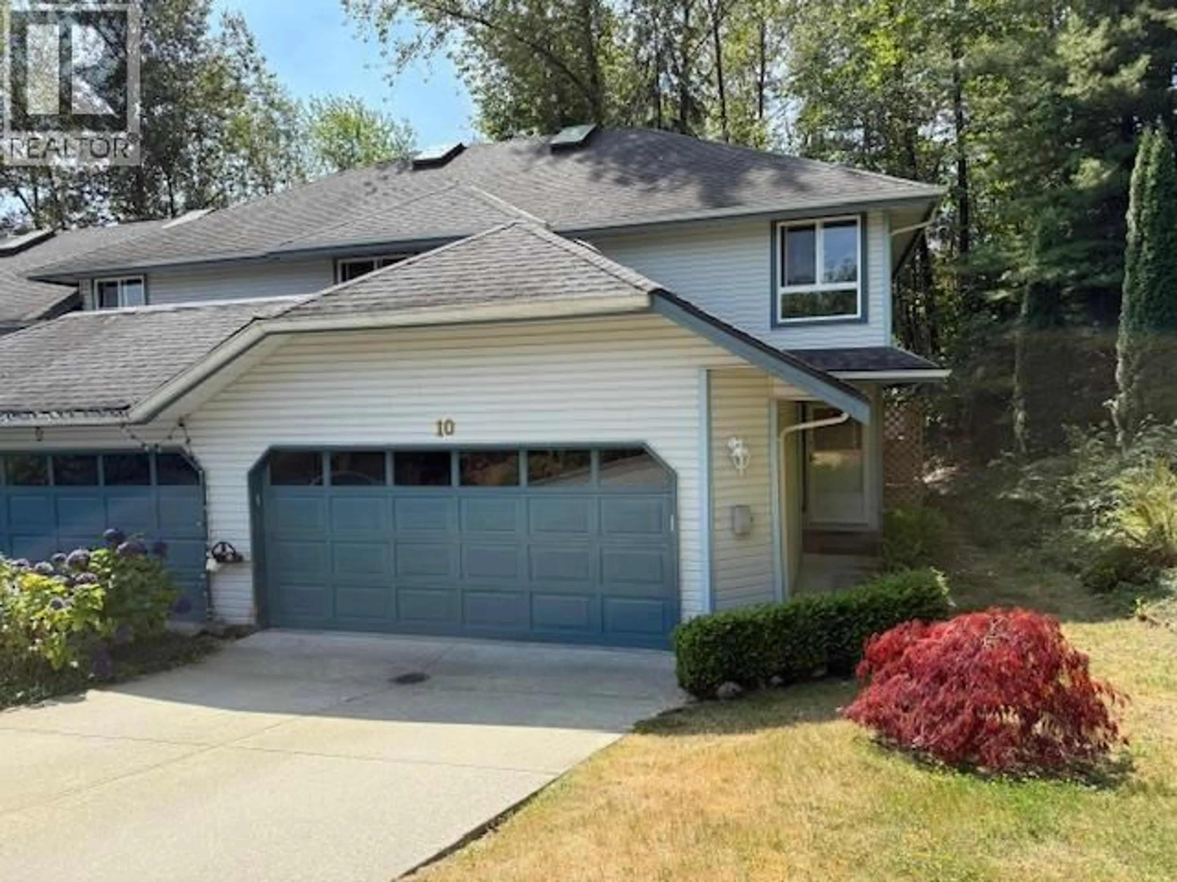 Home with vinyl exterior material, street for 10 - 1355 CITADEL DRIVE, Port Coquitlam British Columbia V3C5X6