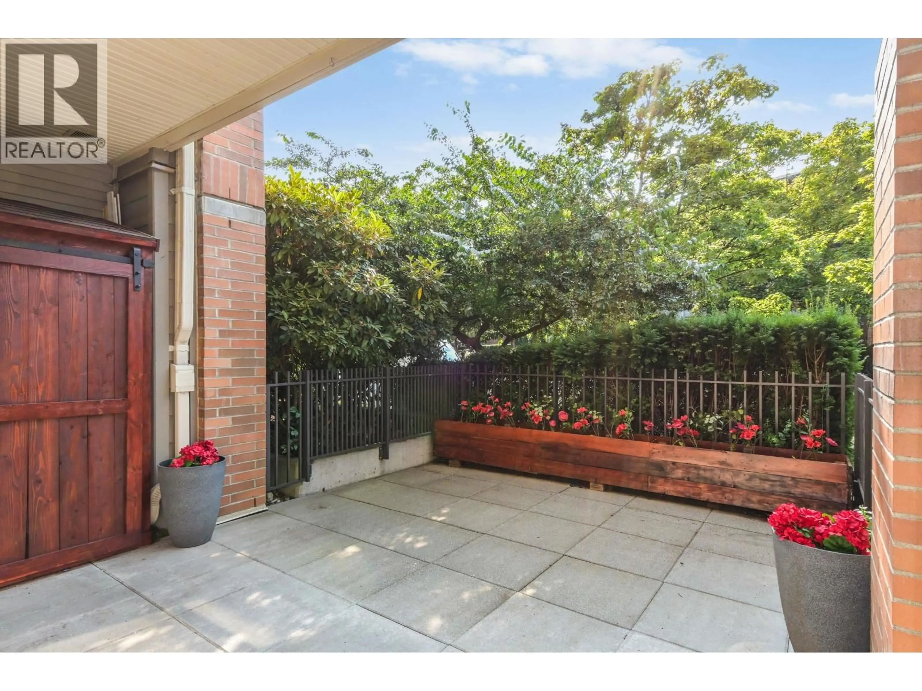 Patio, street for 117 - 801 KLAHANIE DRIVE, Port Moody British Columbia V3H5K4