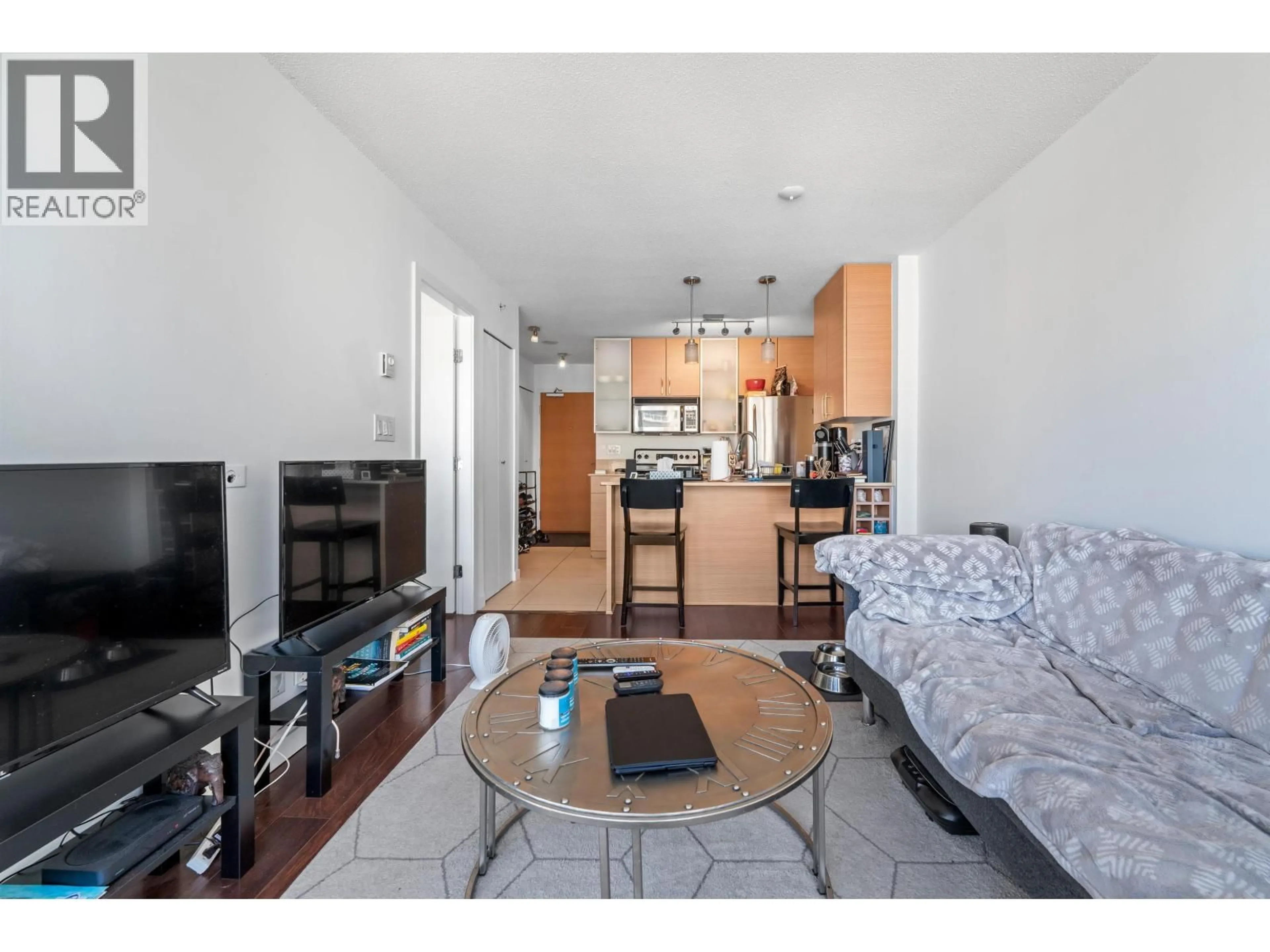 Living room with furniture, unknown for 2605 - 928 HOMER STREET, Vancouver British Columbia V6B1T7