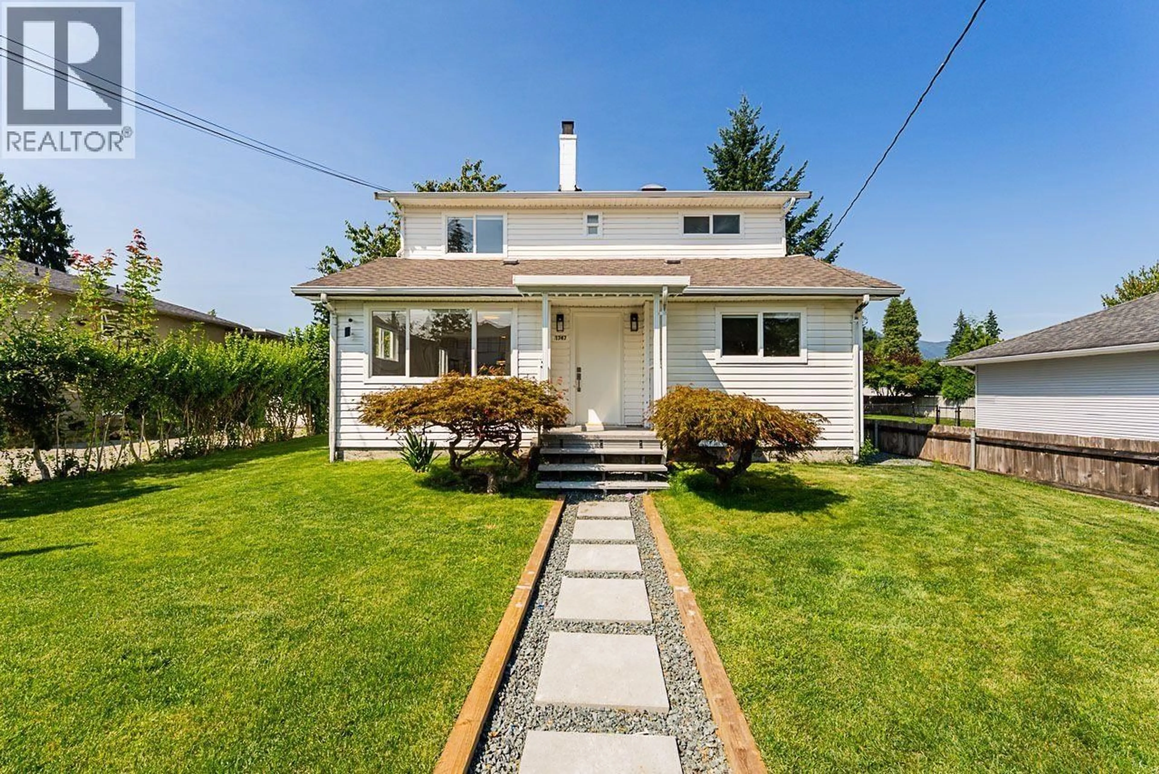 Home with vinyl exterior material, street for 1747 SALISBURY AVENUE, Port Coquitlam British Columbia V3B1X6