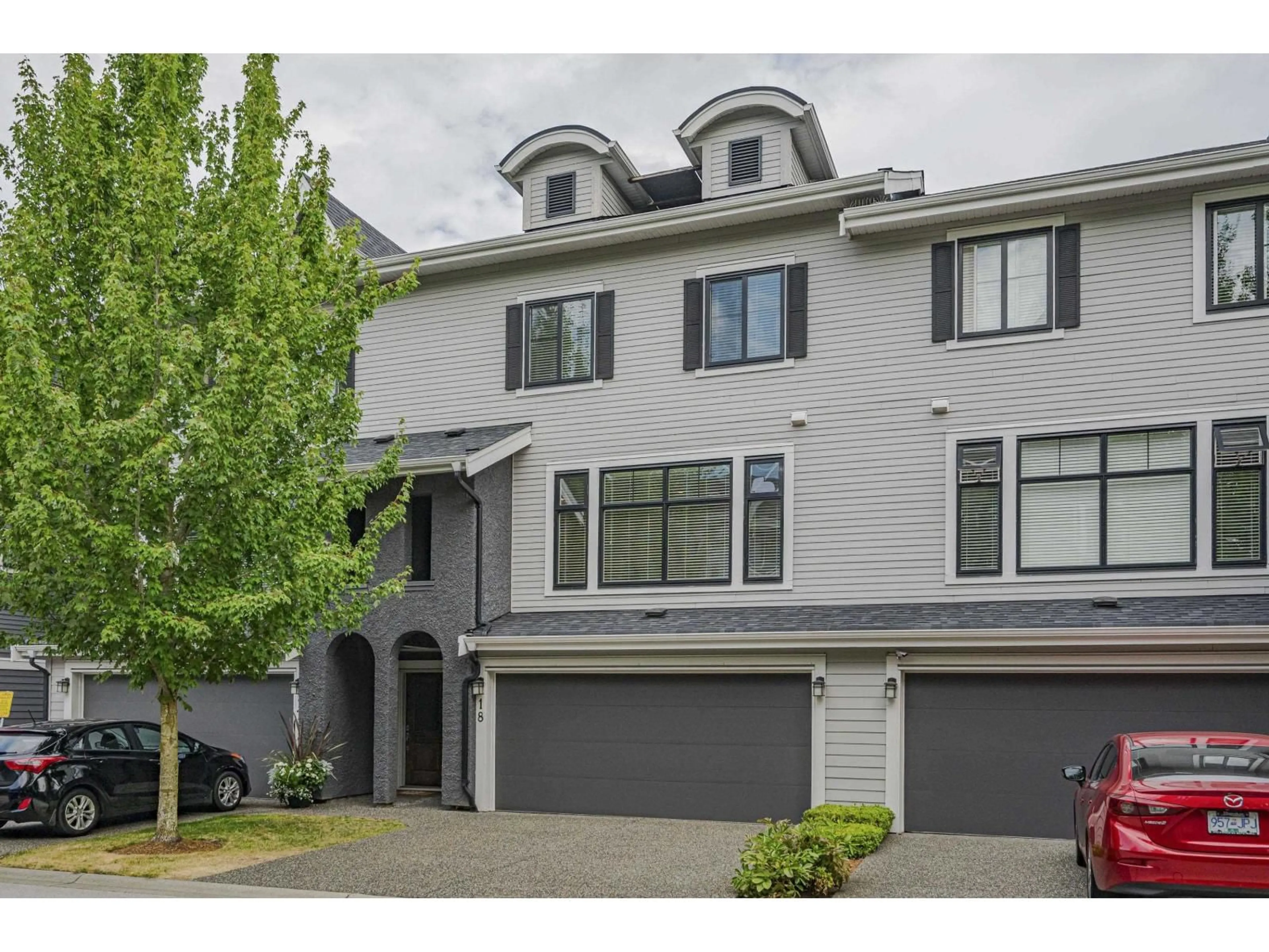 Unknown for 18 - 3303 ROSEMARY HEIGHTS, Surrey British Columbia V3Z0K7