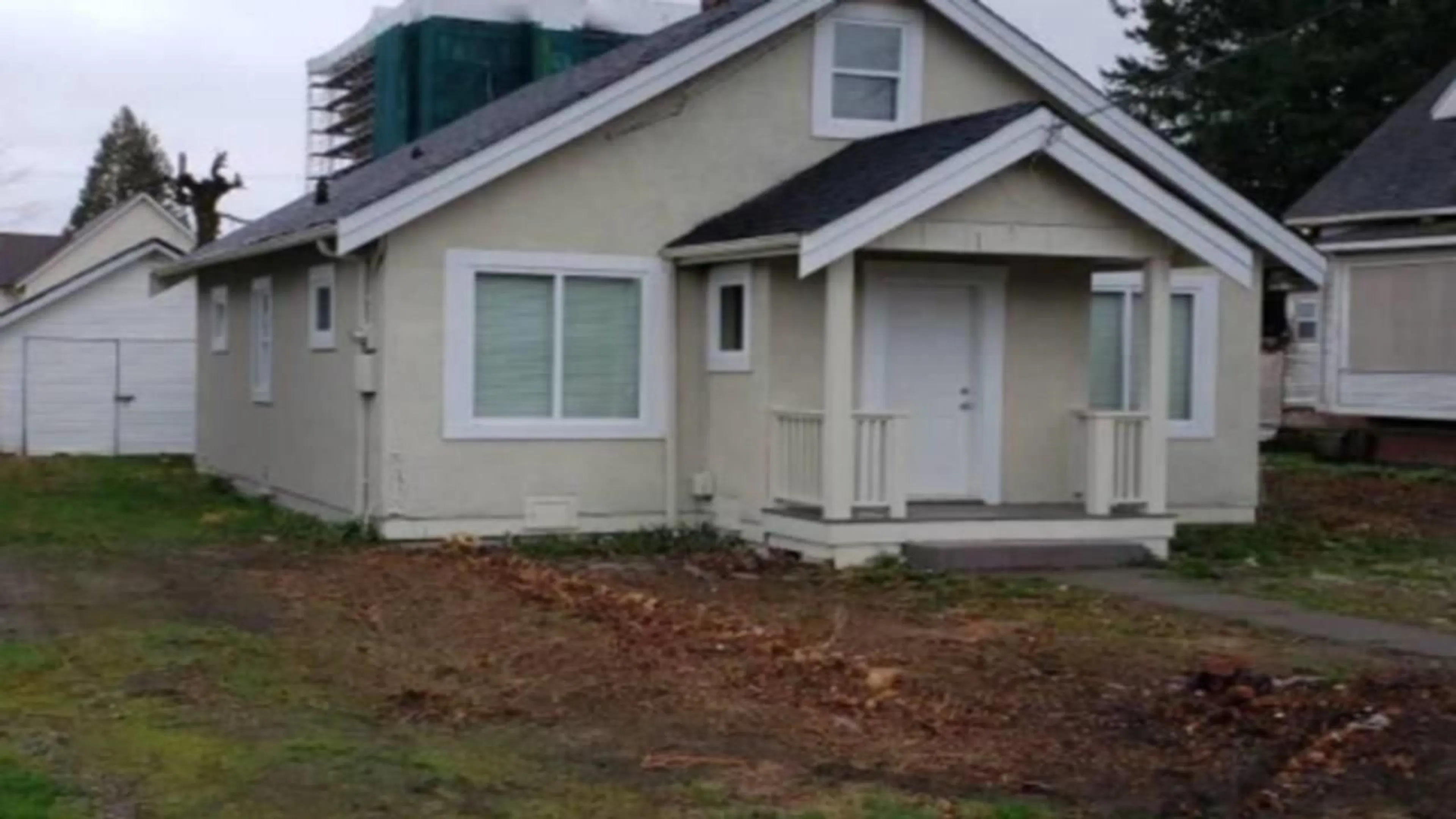 Home with vinyl exterior material, street for 45719 KIPP AVENUE, Chilliwack British Columbia V2P1Y6