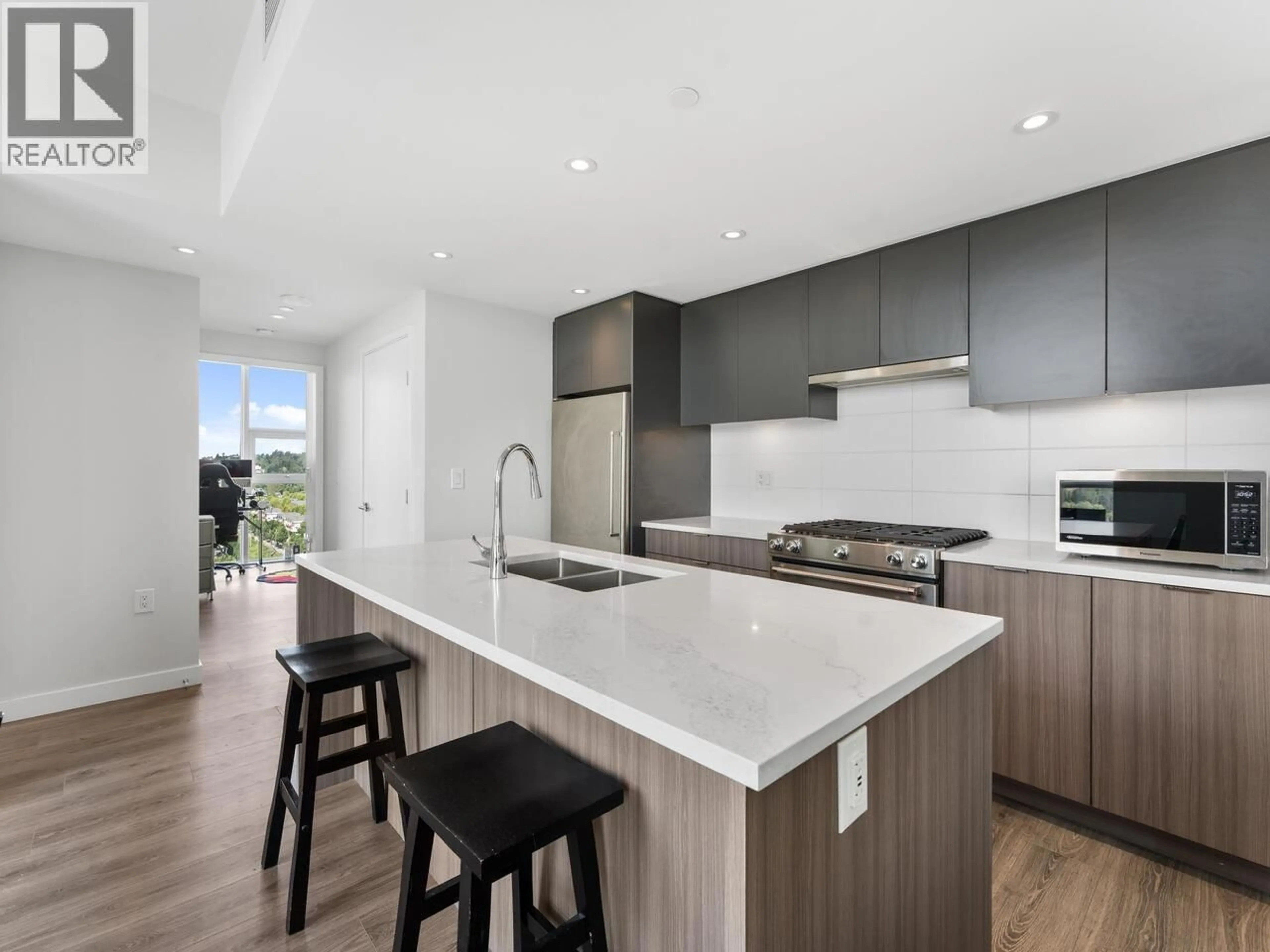 Open concept kitchen, unknown for 1501 - 3430 KENT AVENUE, Vancouver British Columbia V5S0G7