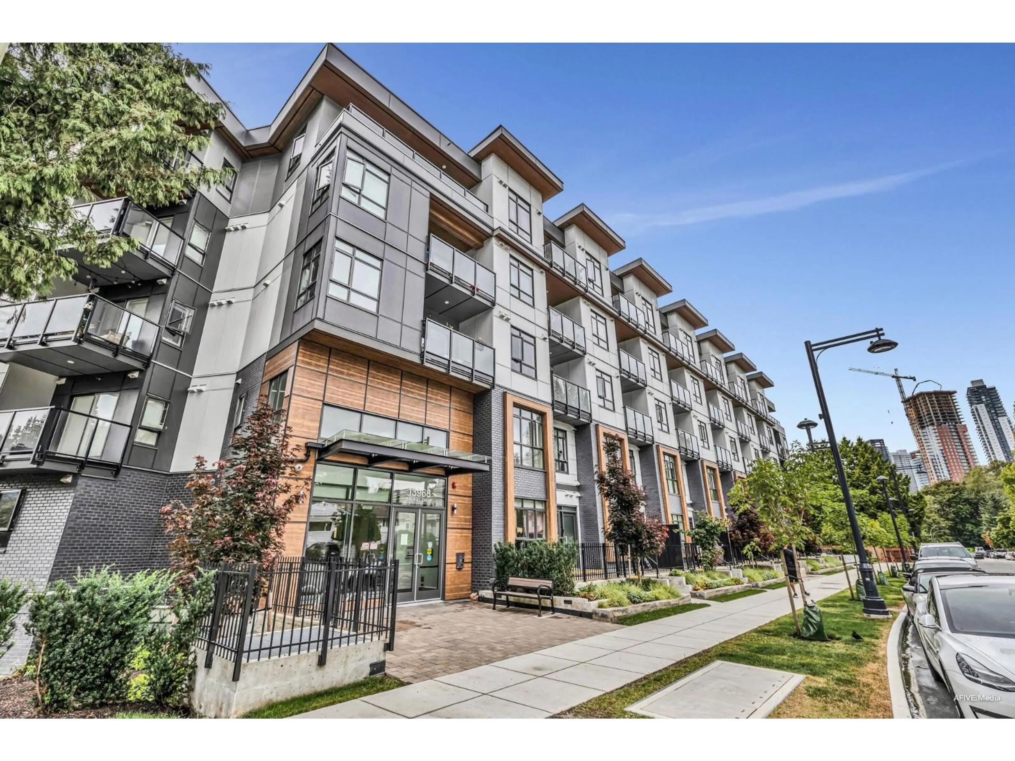 Unknown for 430 - 13968 LAUREL, Surrey British Columbia V3T0S9