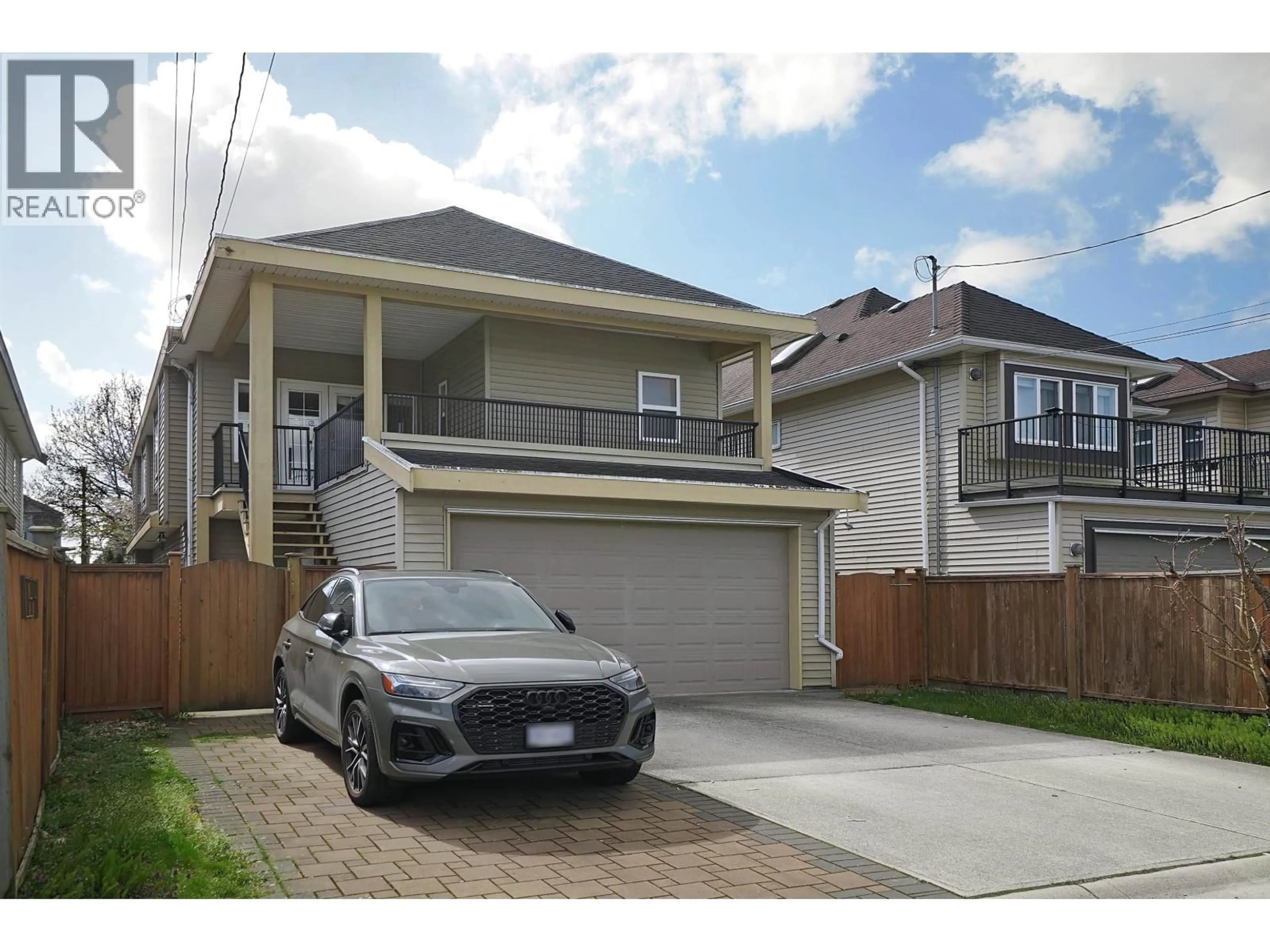 Home with vinyl exterior material, street for 10391 WILLIAMS ROAD, Richmond British Columbia V7A1H6