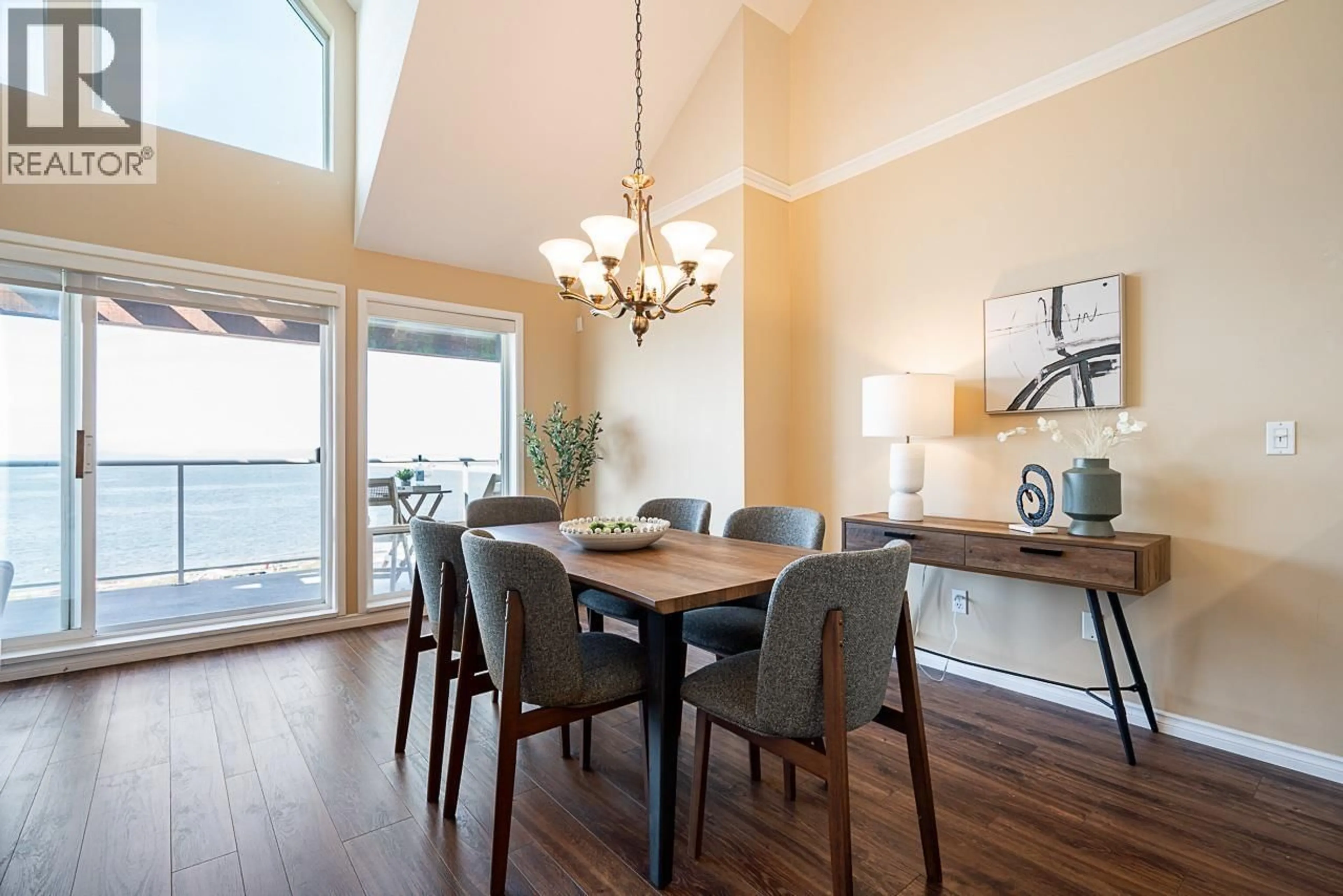 Dining room, wood/laminate floor for 407 - 1120 TSATSU SHORES DRIVE, Delta British Columbia V4M4G3