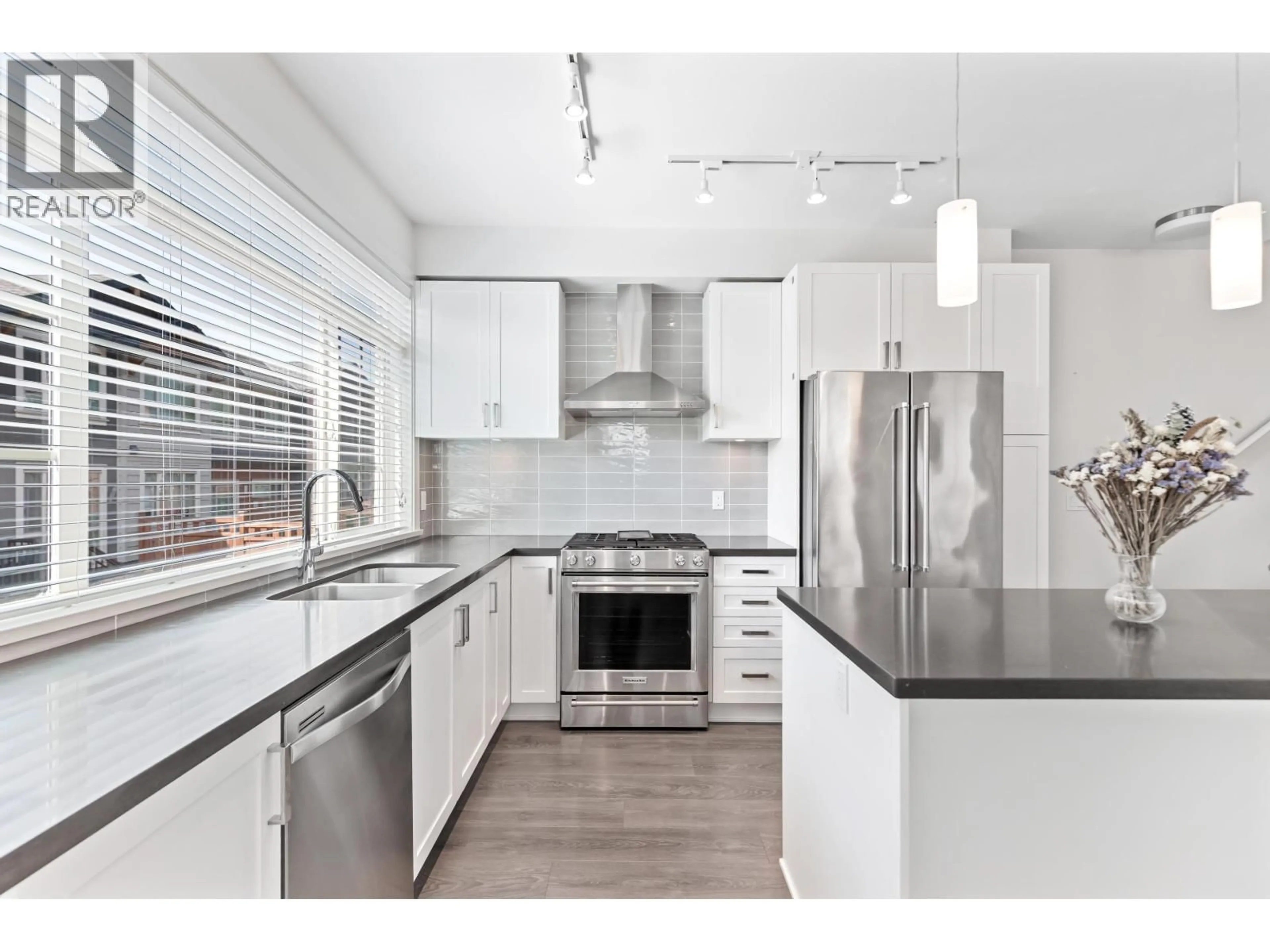 Contemporary kitchen, unknown for 144 - 11305 240 STREET, Maple Ridge British Columbia V2W0J1
