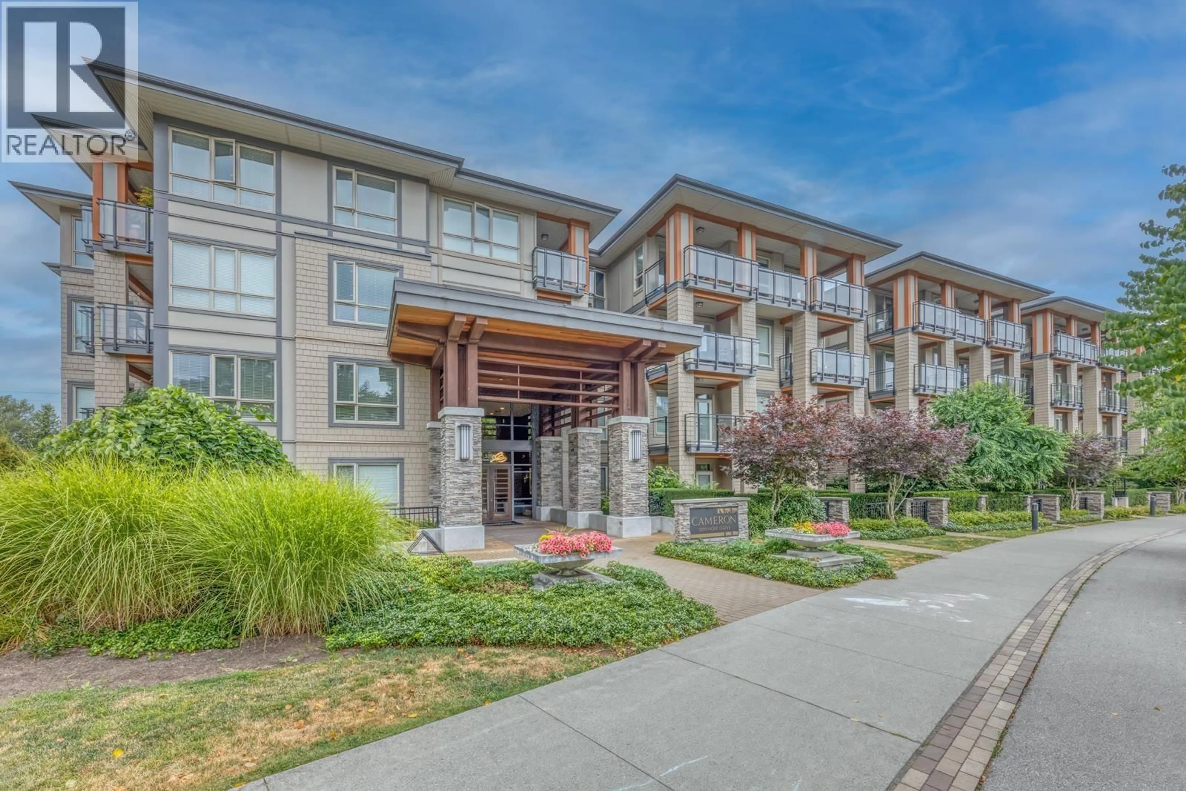 Patio, unknown for 314 - 3399 NOEL DRIVE, Burnaby British Columbia V3J0G8