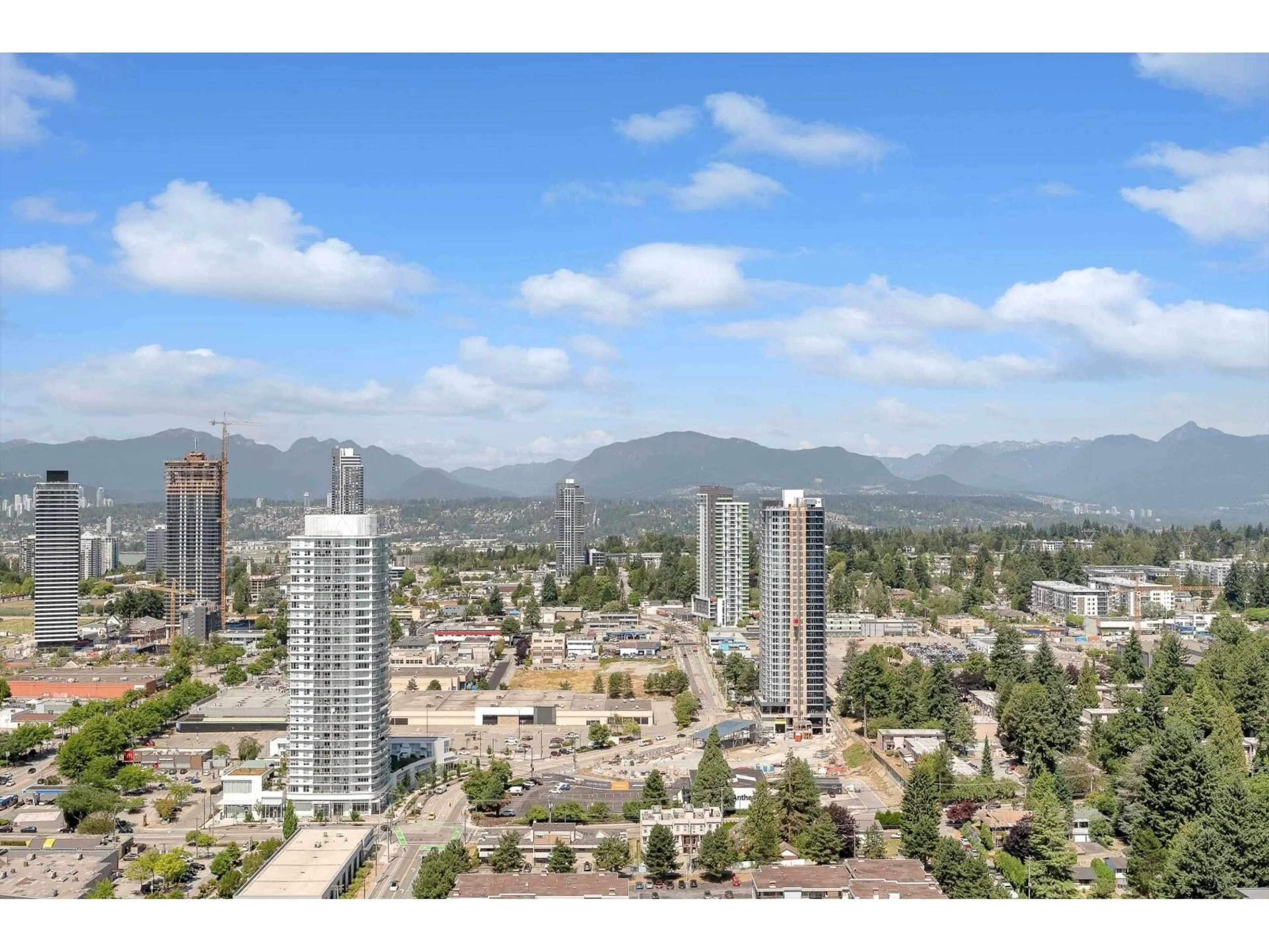 A pic from outside/outdoor area/front of a property/back of a property/a pic from drone, city buildings view from balcony for 4508 - 13696 100, Surrey British Columbia V3T0L5