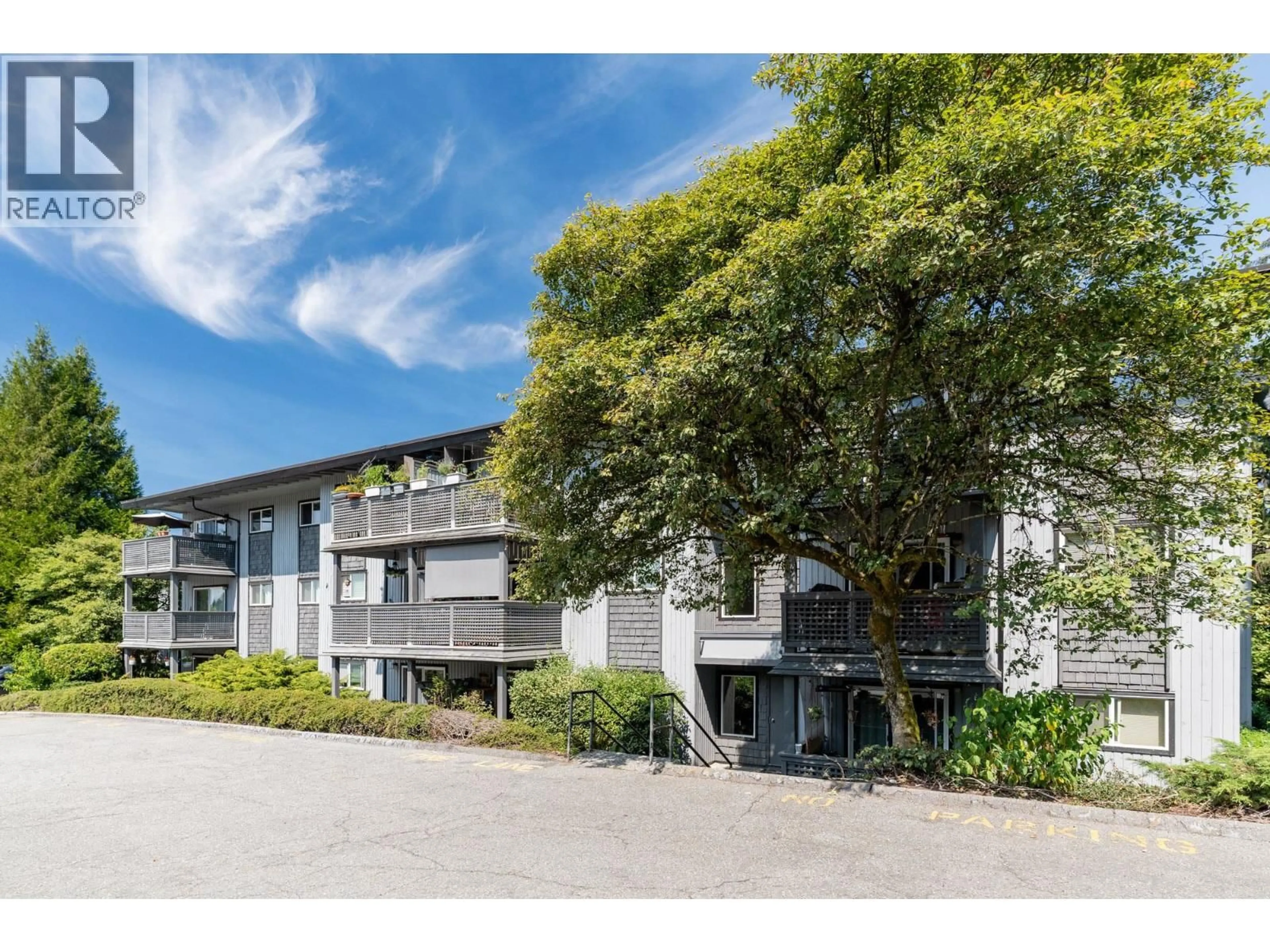 A pic from outside/outdoor area/front of a property/back of a property/a pic from drone, unknown for 157 - 200 WESTHILL PLACE, Port Moody British Columbia V3H1V2