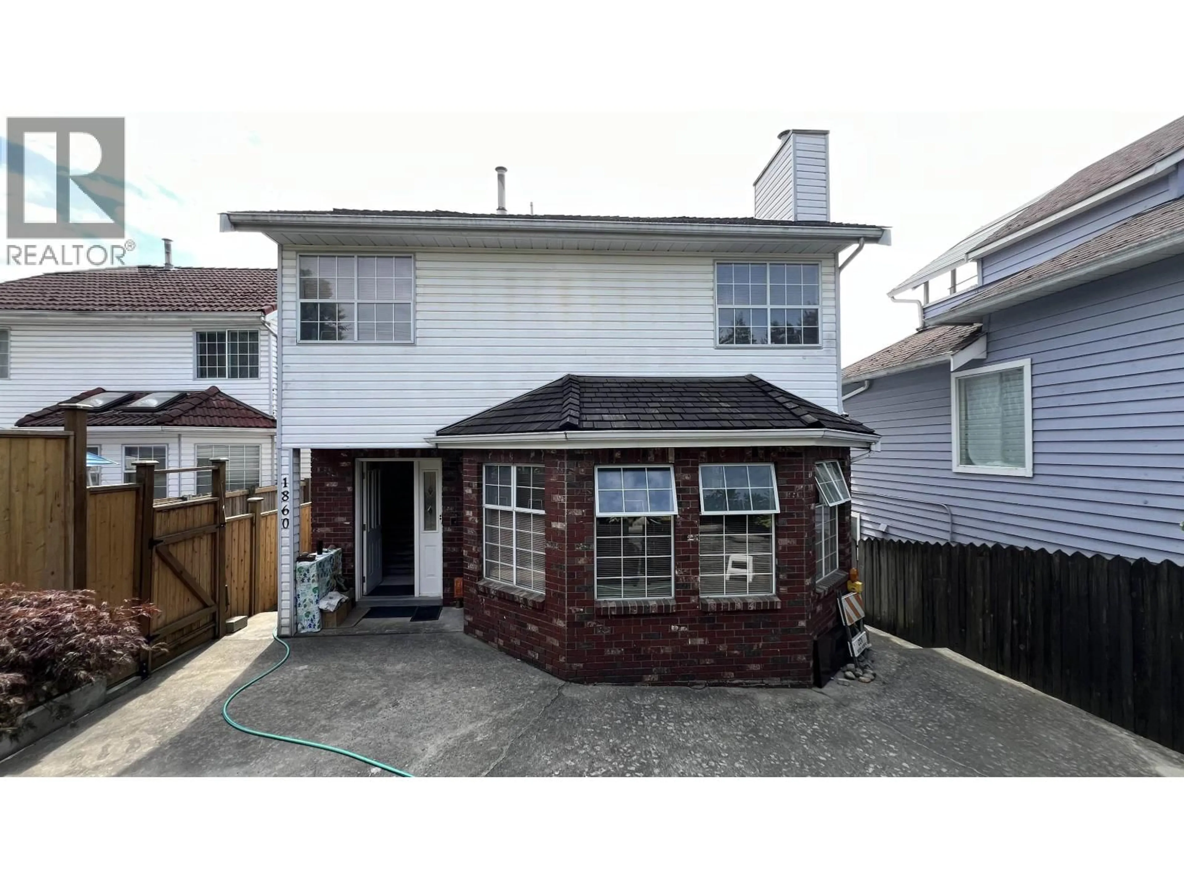 Unknown for 1860 MARINE DRIVE, Vancouver British Columbia V5P2R8