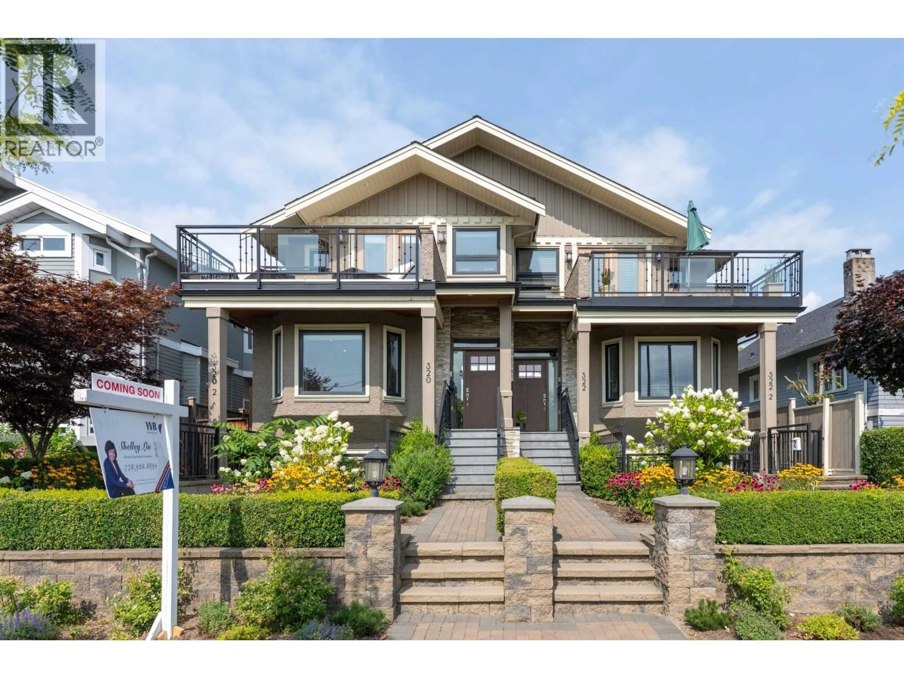 Home with vinyl exterior material, street for 320 KEITH ROAD, North Vancouver British Columbia V7L1V7