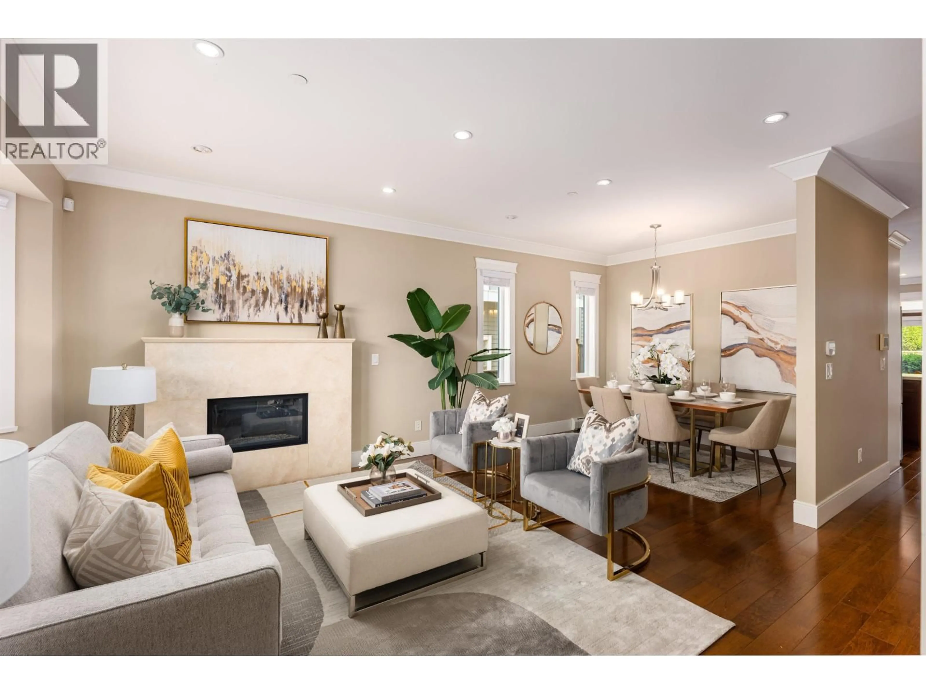 Living room with furniture, unknown for 320 KEITH ROAD, North Vancouver British Columbia V7L1V7