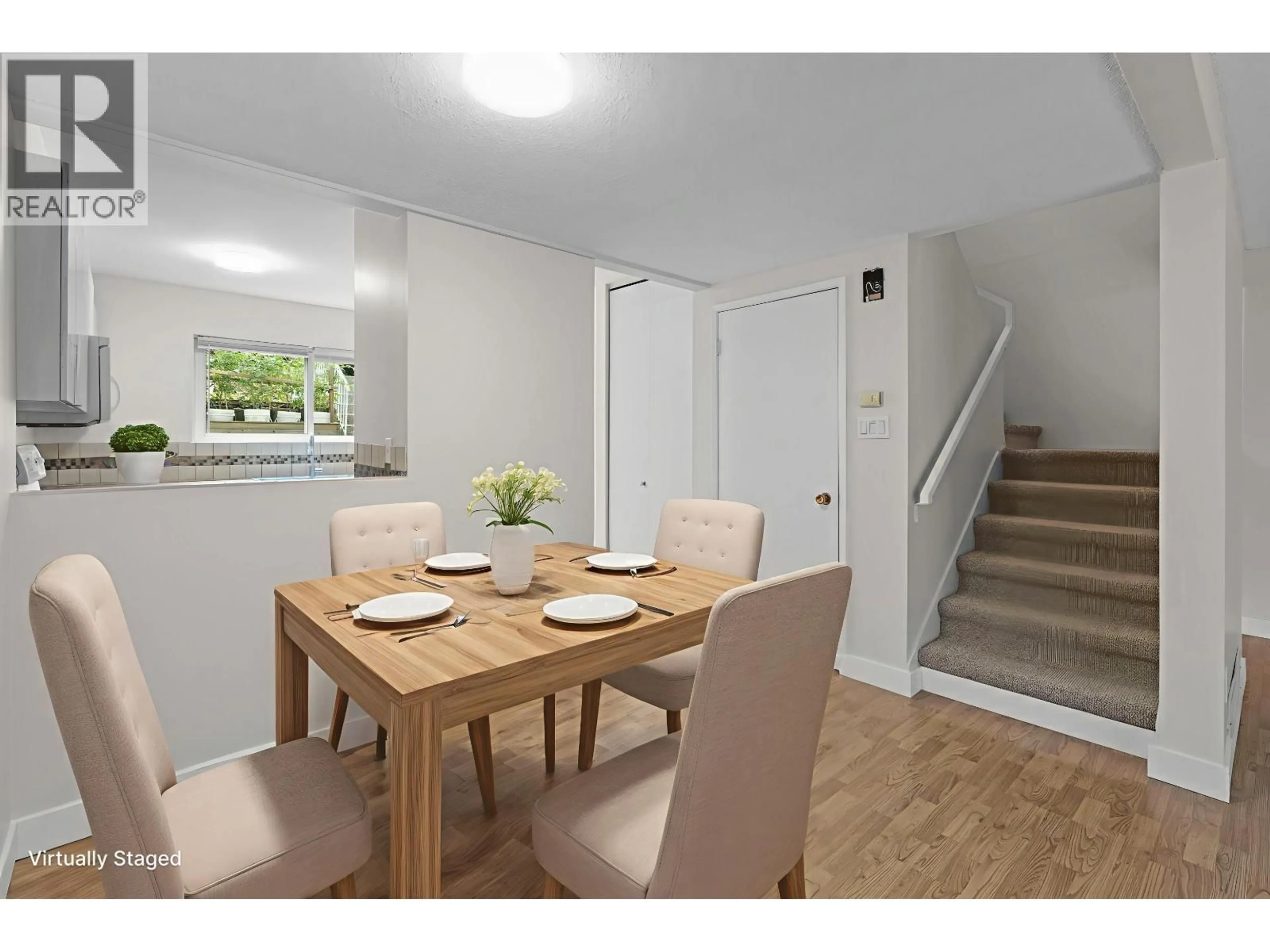 Dining room, wood/laminate floor for 1035 CECILE DRIVE, Port Moody British Columbia V3H1M5