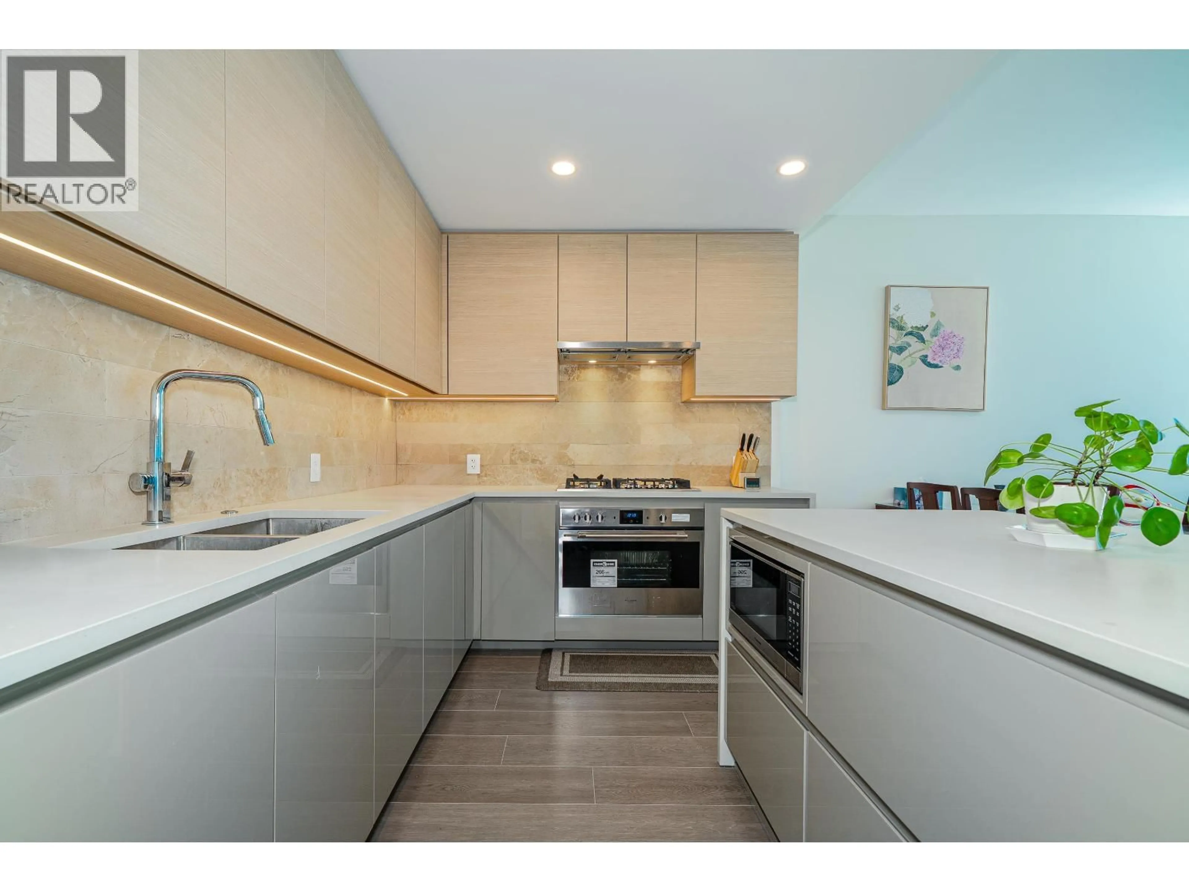 Unknown for 1102 - 4168 LOUGHEED HIGHWAY, Burnaby British Columbia V5C0N9