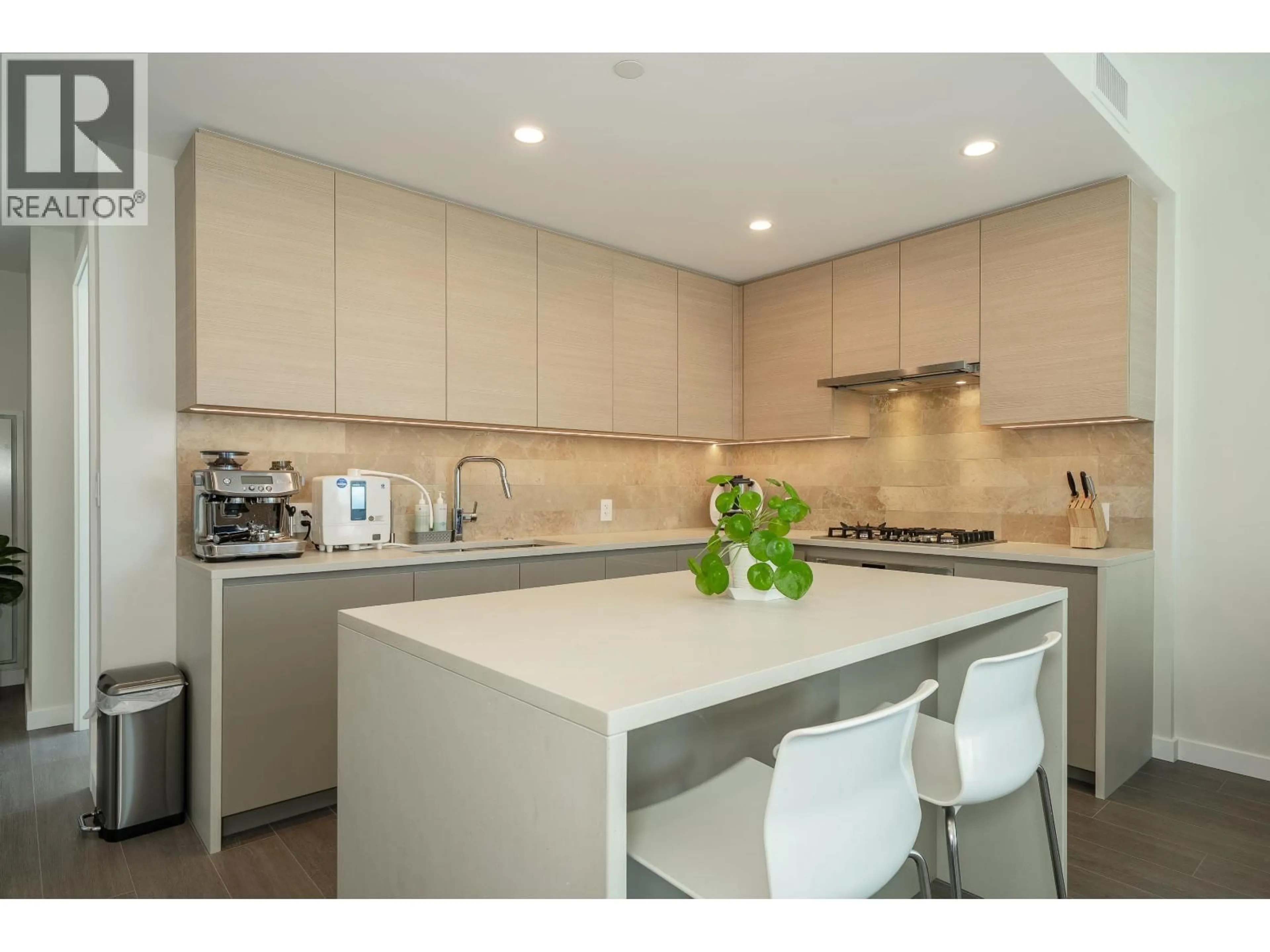 Unknown for 1102 - 4168 LOUGHEED HIGHWAY, Burnaby British Columbia V5C0N9