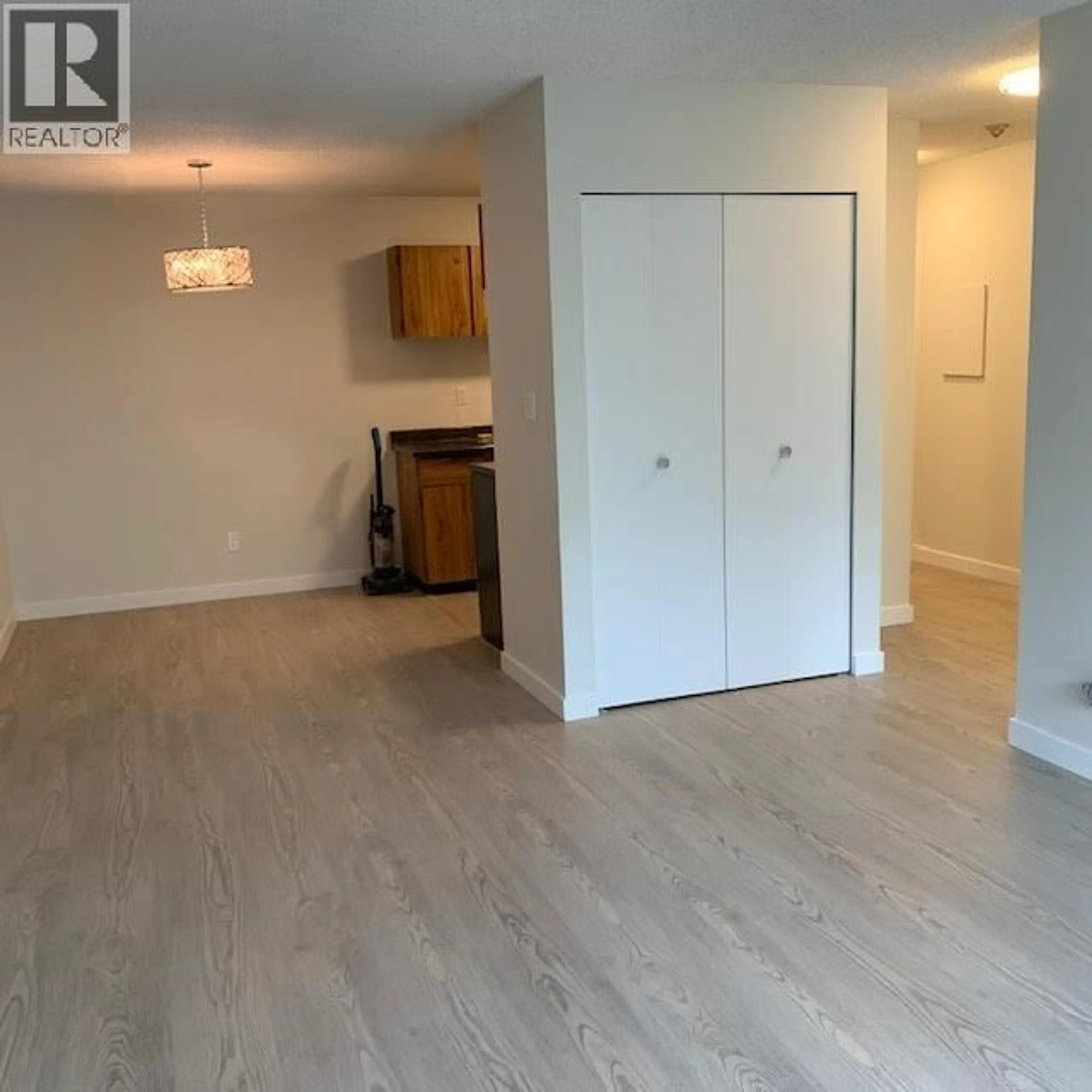 A pic of a room for 207 - 8700 ACKROYD ROAD, Richmond British Columbia V6X3G2