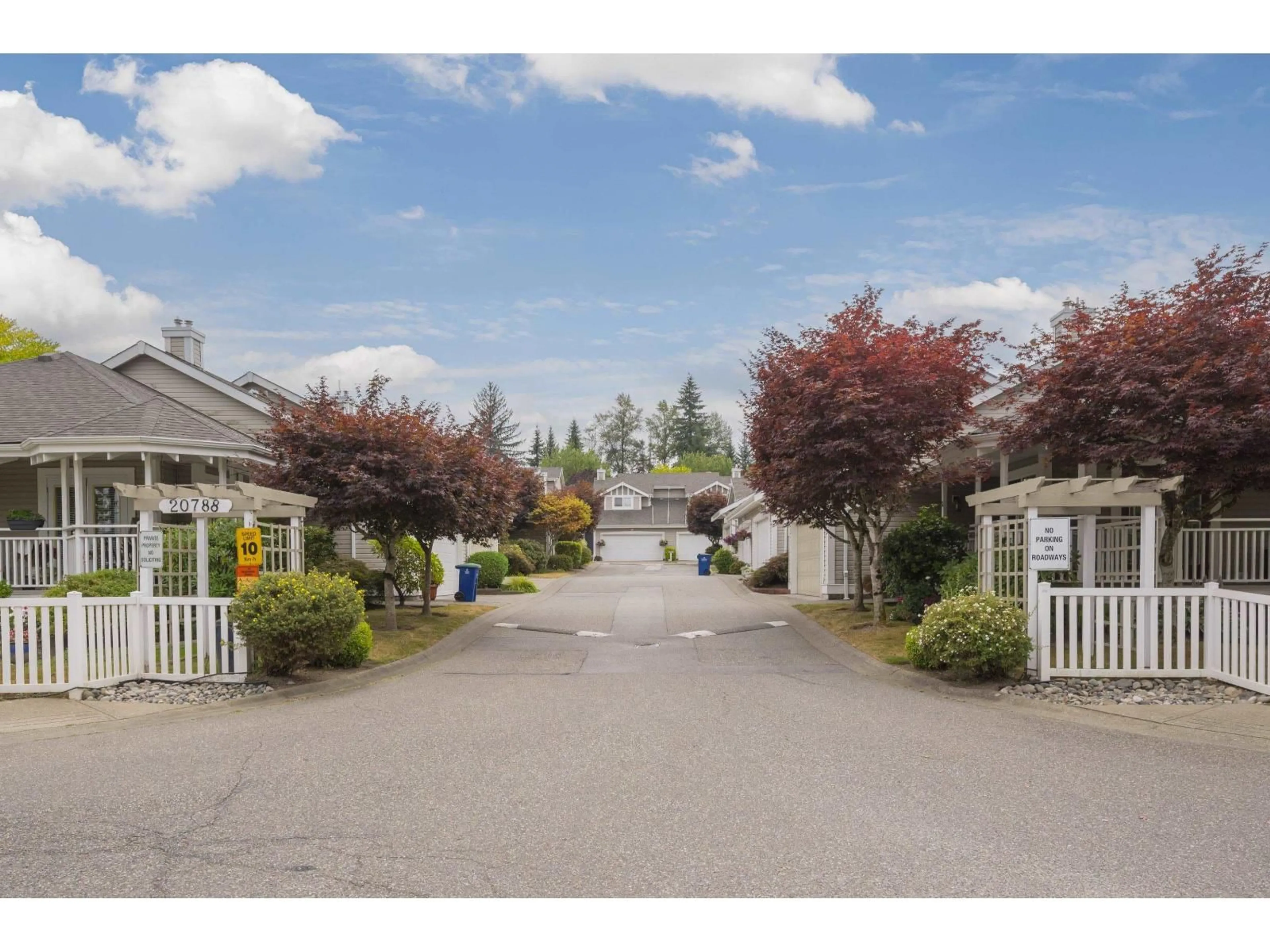 Unknown for 2 - 20788 87, Langley British Columbia V1M3W7