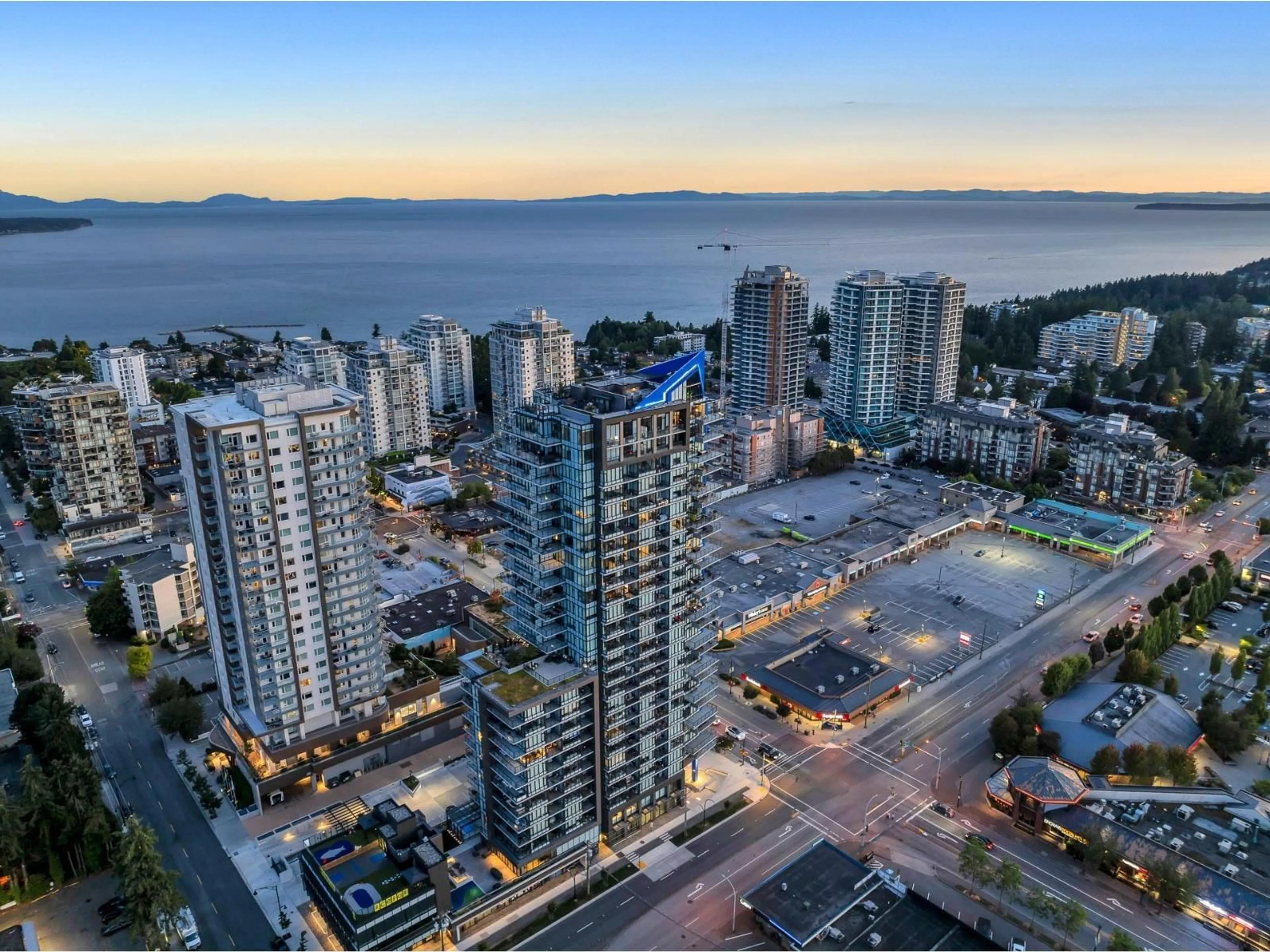 A pic from outside/outdoor area/front of a property/back of a property/a pic from drone, city buildings view from balcony for 2205 - 1588 JOHNSTON, White Rock British Columbia V4B0C5