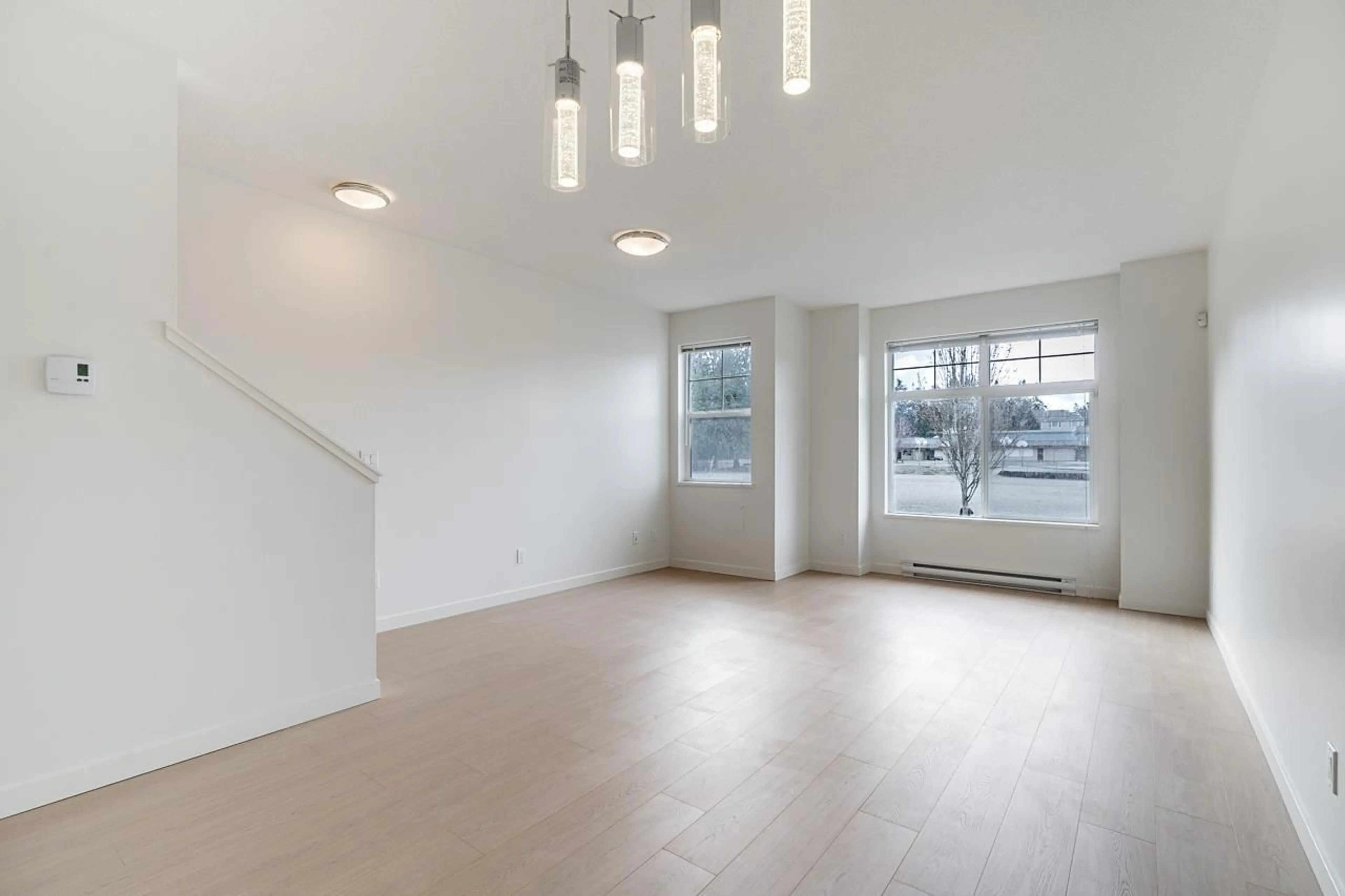A pic of a room for 20 - 15788 104, Surrey British Columbia V4N6M6