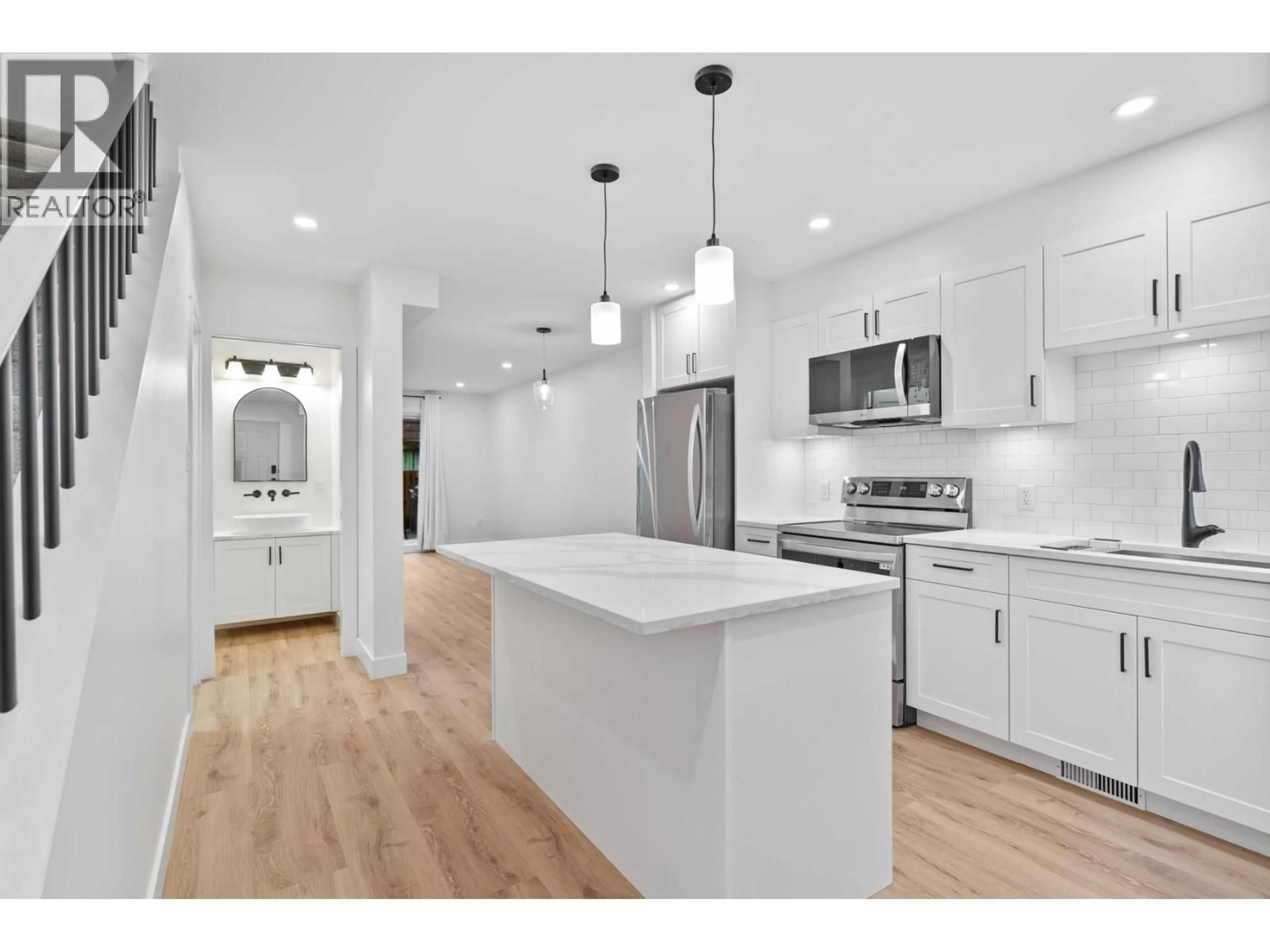 Open concept kitchen, unknown for 7423 13TH AVENUE, Burnaby British Columbia V3N2E2