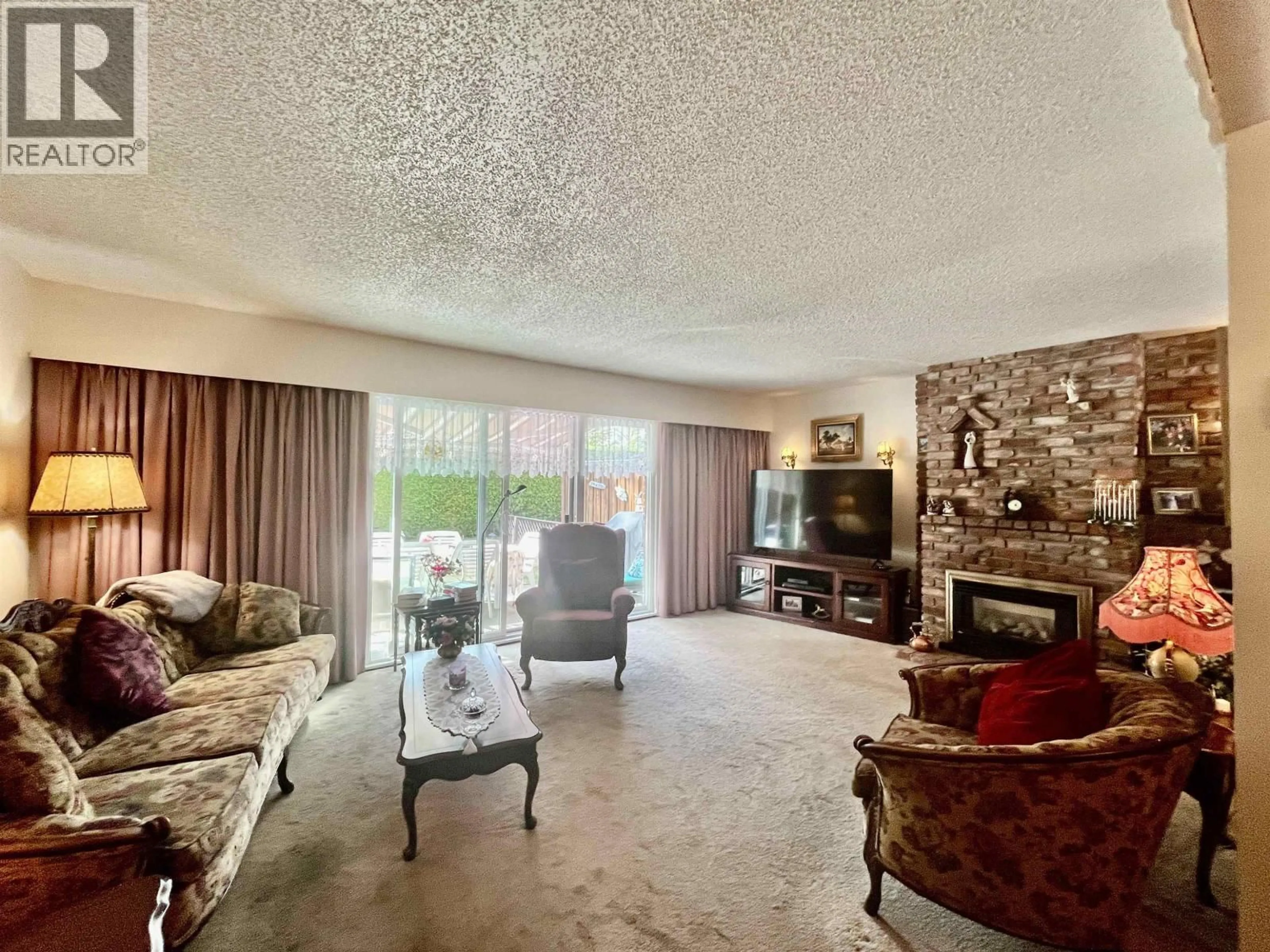 Living room with furniture, unknown for 42 - 11551 KINGFISHER DRIVE, Richmond British Columbia V7E3N5