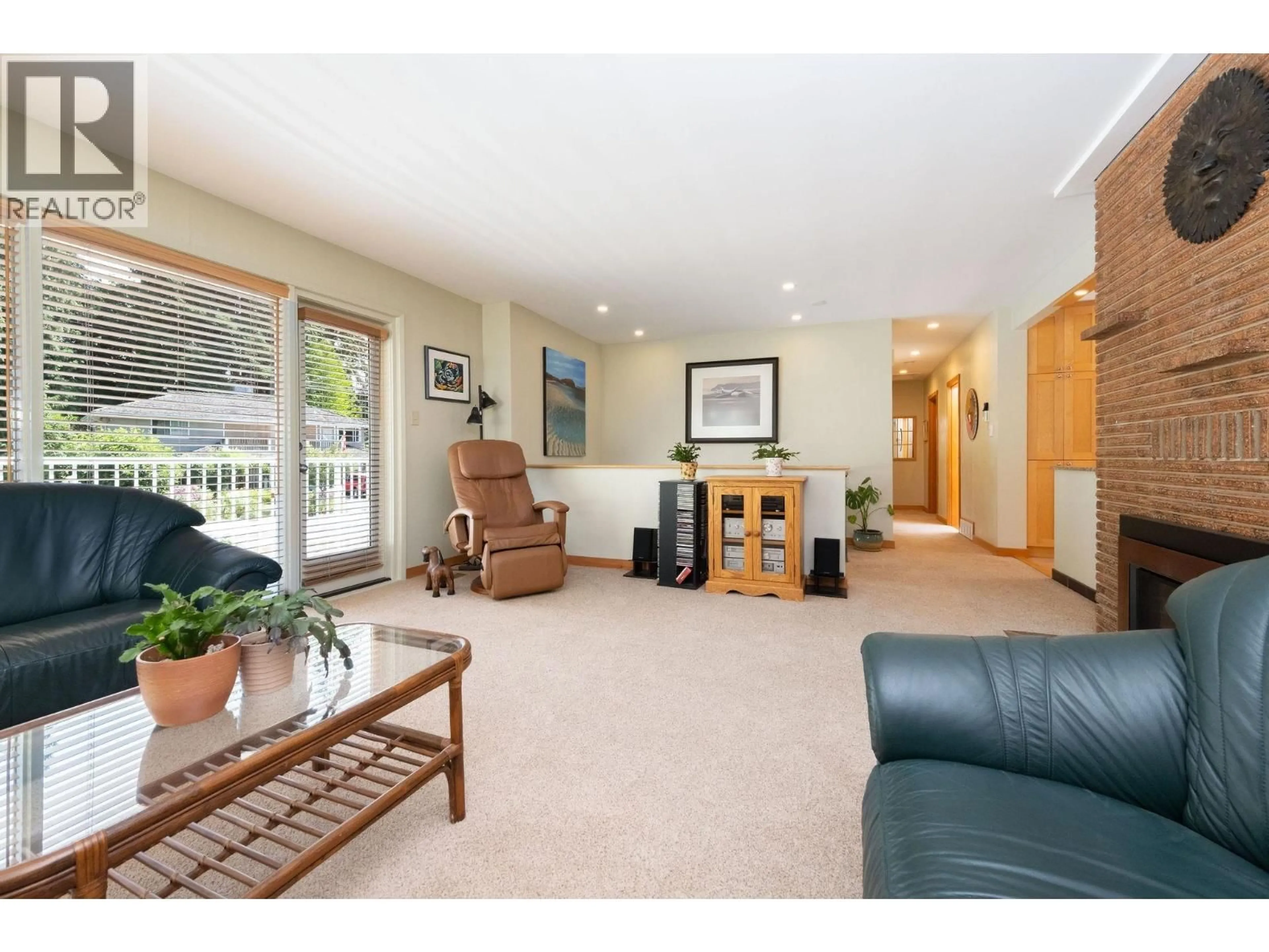 Living room with furniture, unknown for 2573 KILMARNOCK CRESCENT, North Vancouver British Columbia V7J2Z5